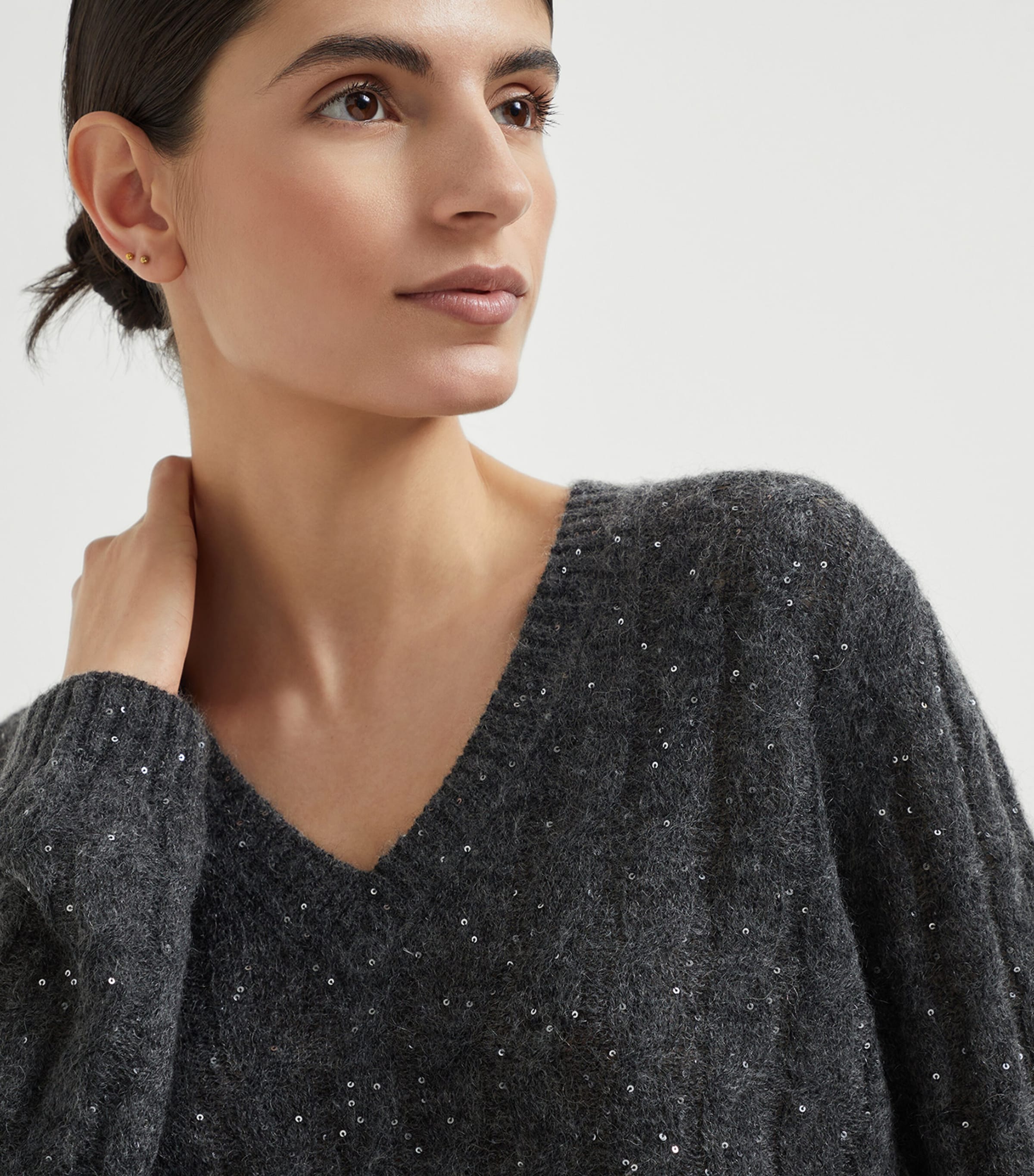 Wool-Blend V-Neck Sweater C3595 Image 6