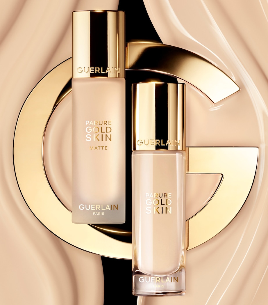 Parure Gold Skin Matte Foundation 0W Image 5