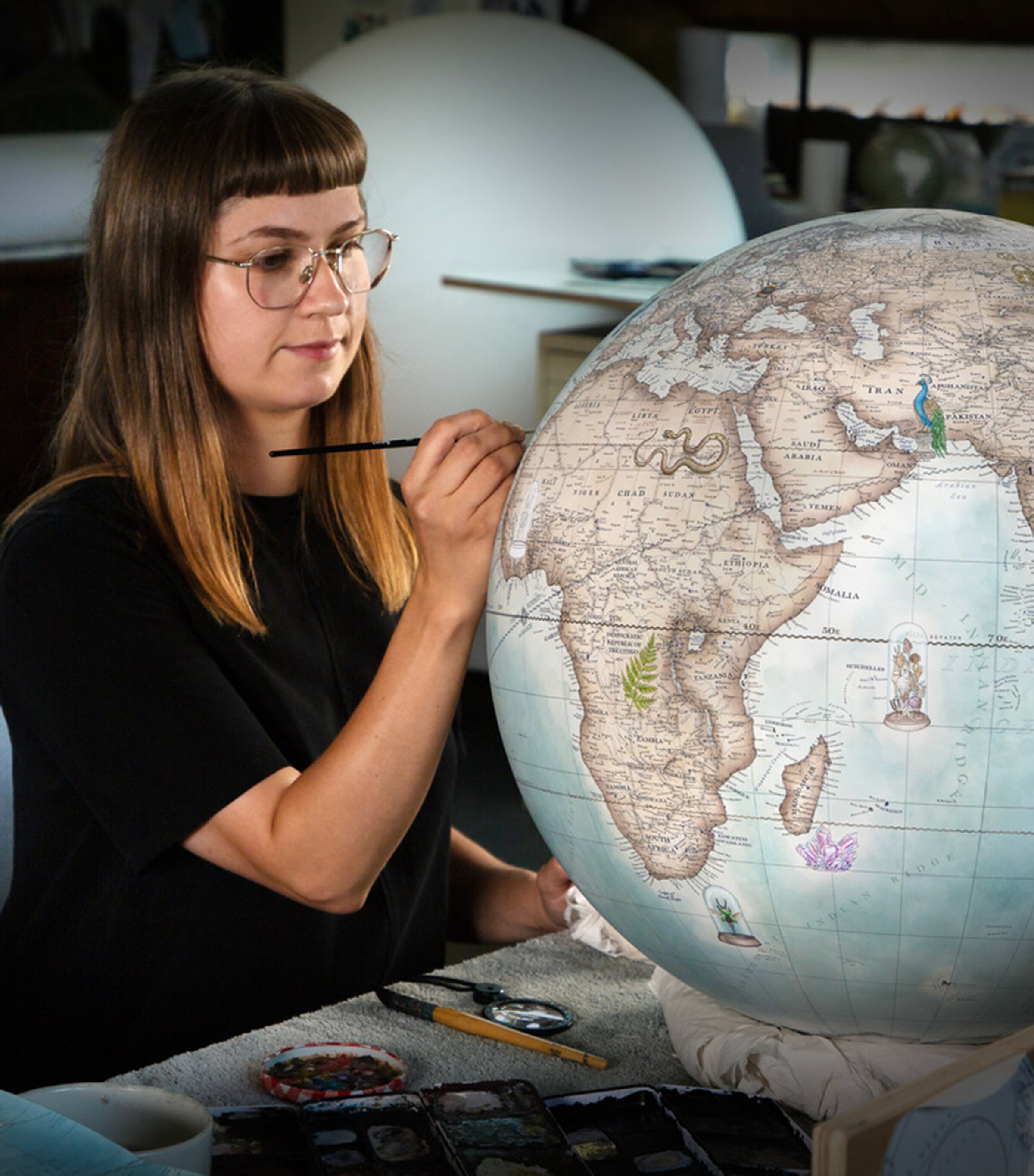 Terrestrial Floor-Standing Globe (50cm) REGENCY BLUE Image 2