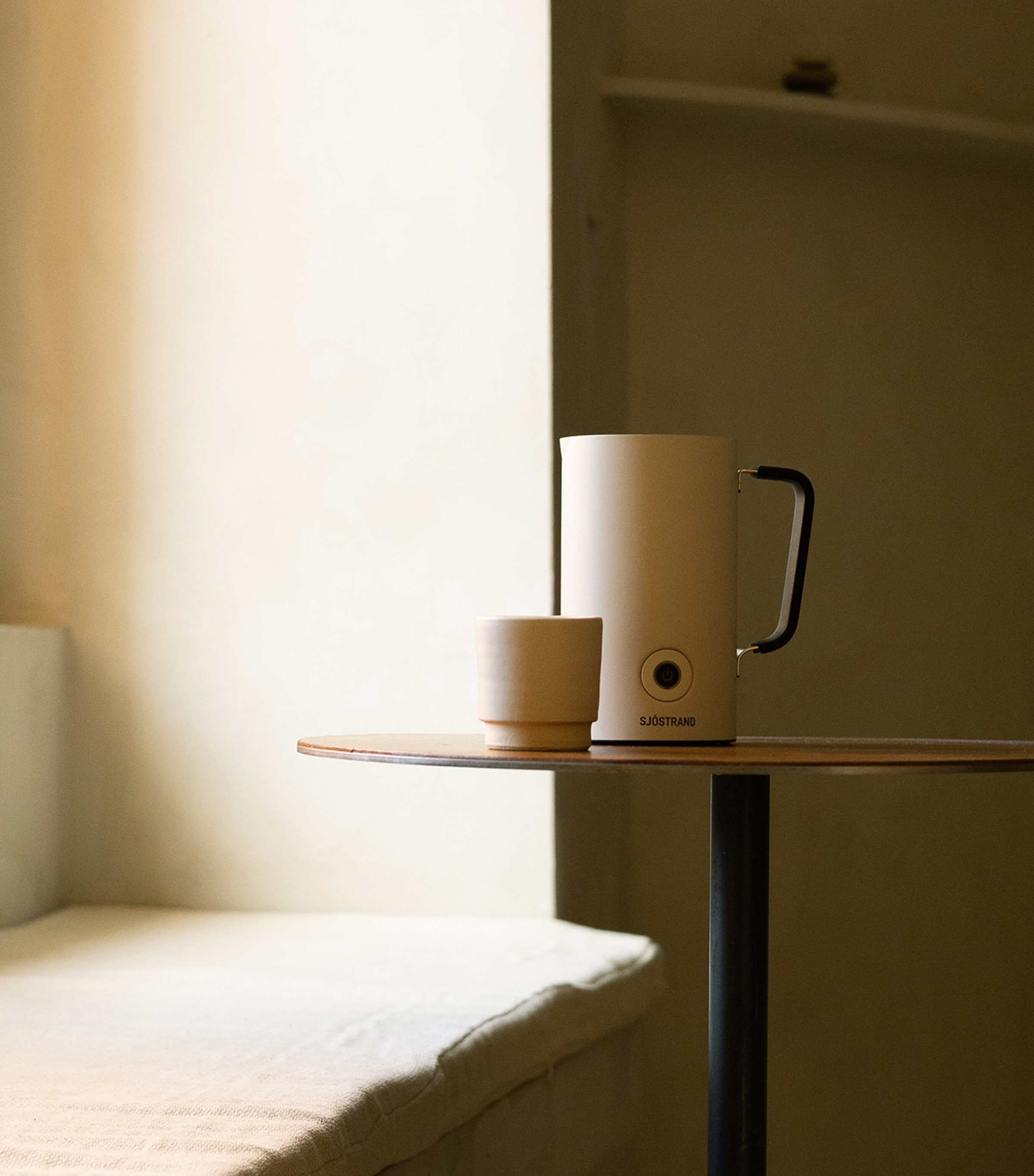 Stainless Steel Milk Frother (300ml) BEIGE Image 3