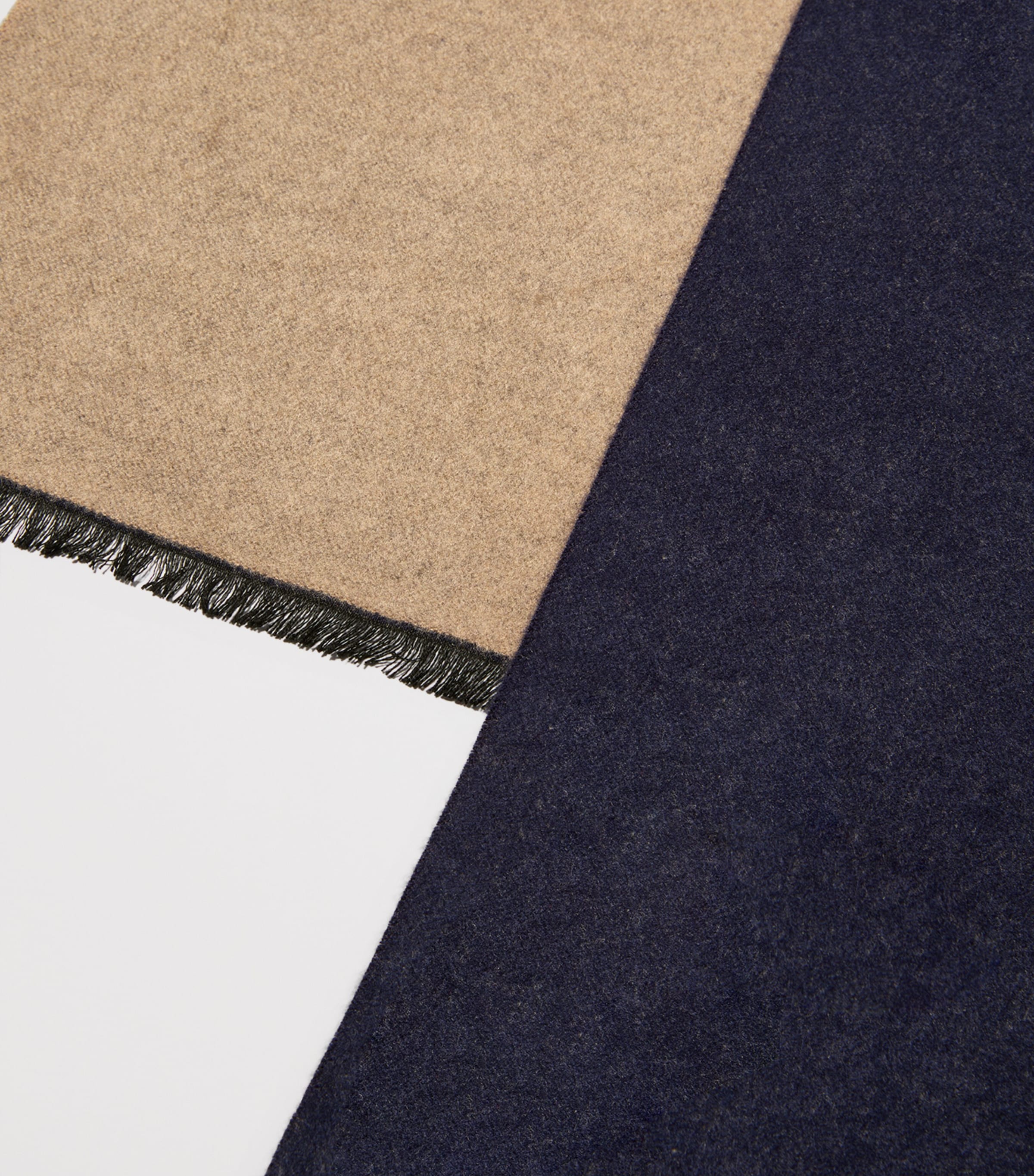 Logo Scarf NAVY Image 4