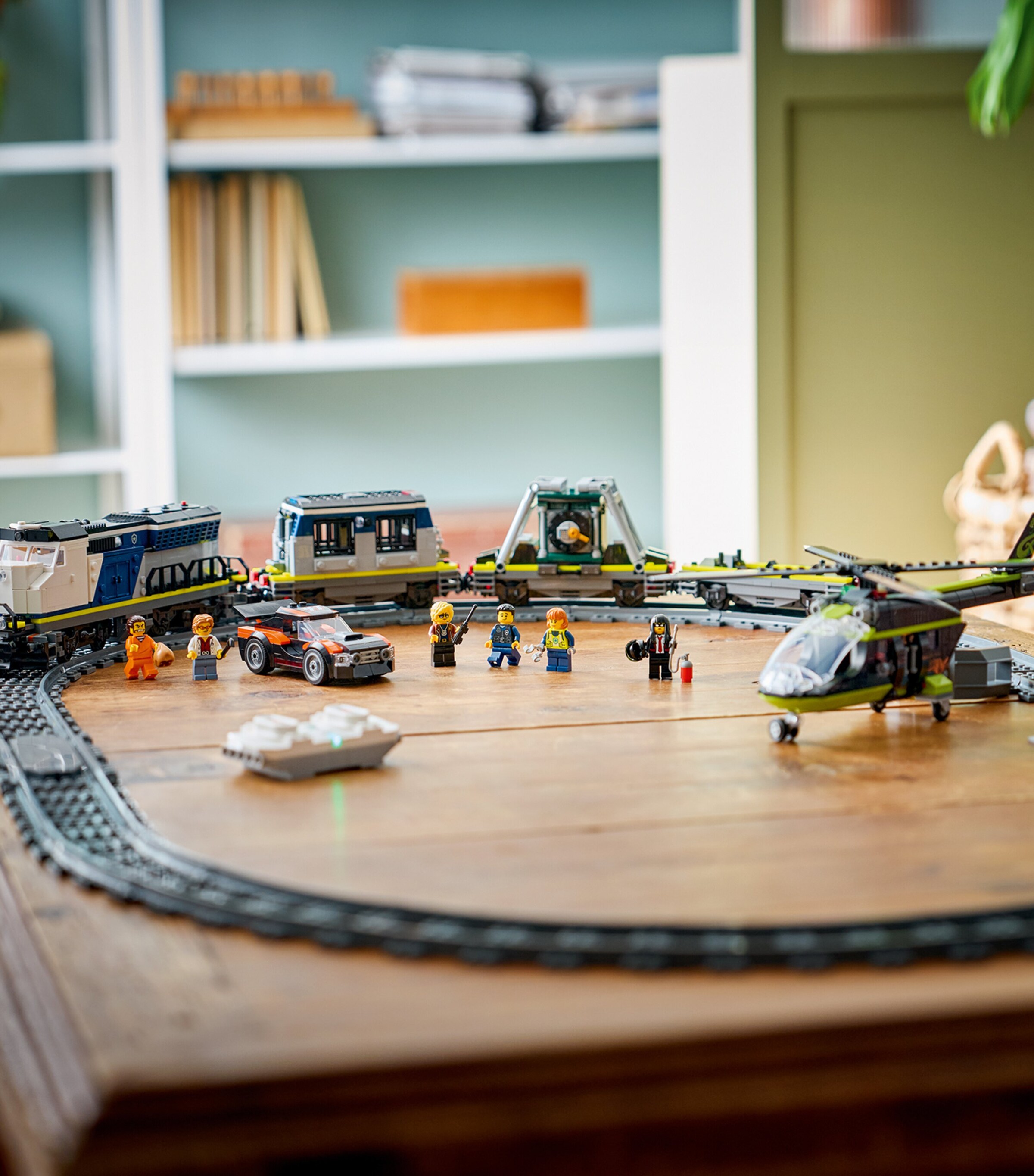 Lego LEGO City Police Train Heist 60508 Image 5