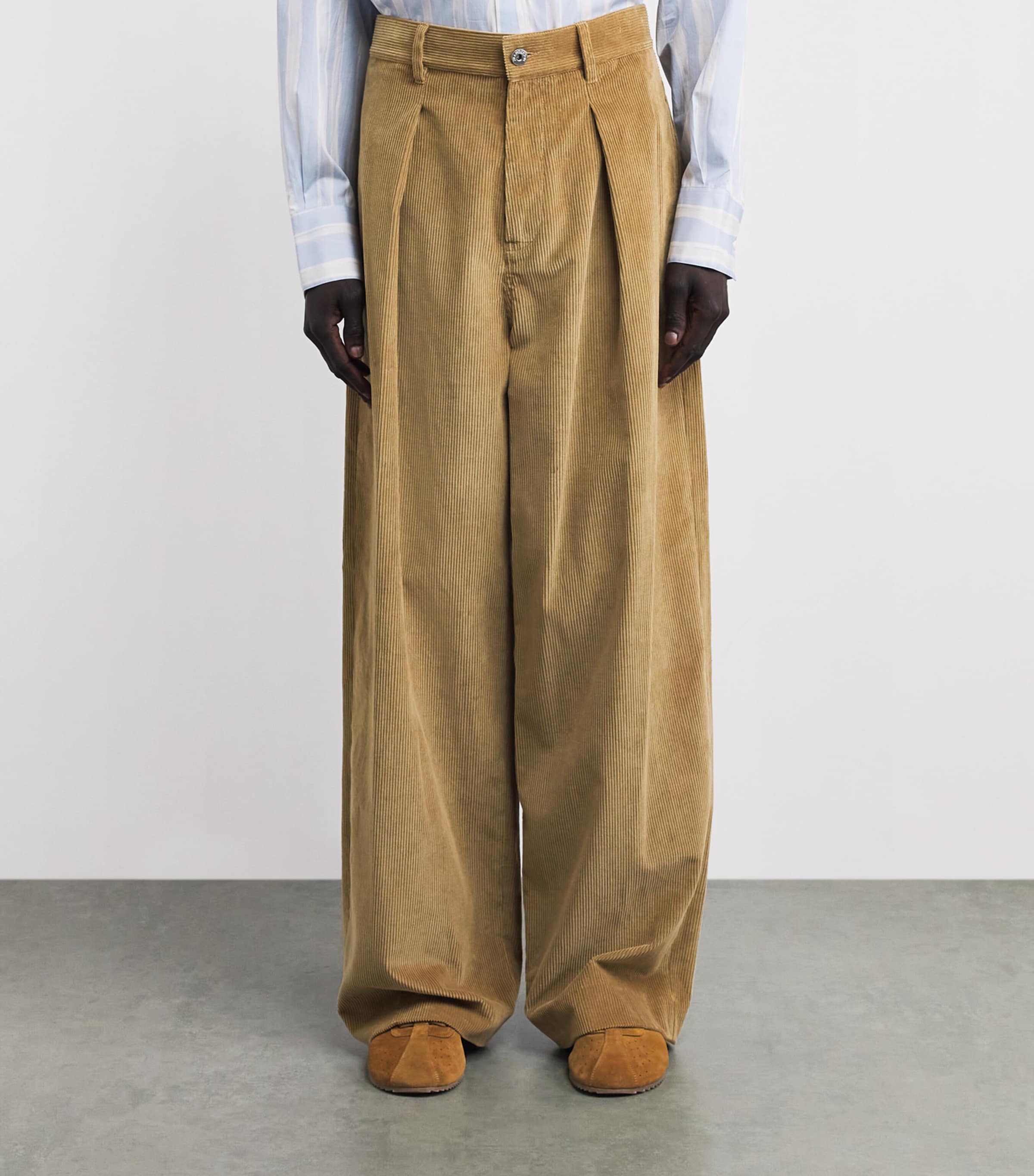 JW Anderson Mens Corduroy Pleated Wide-Leg Trousers Biscuit Image 4
