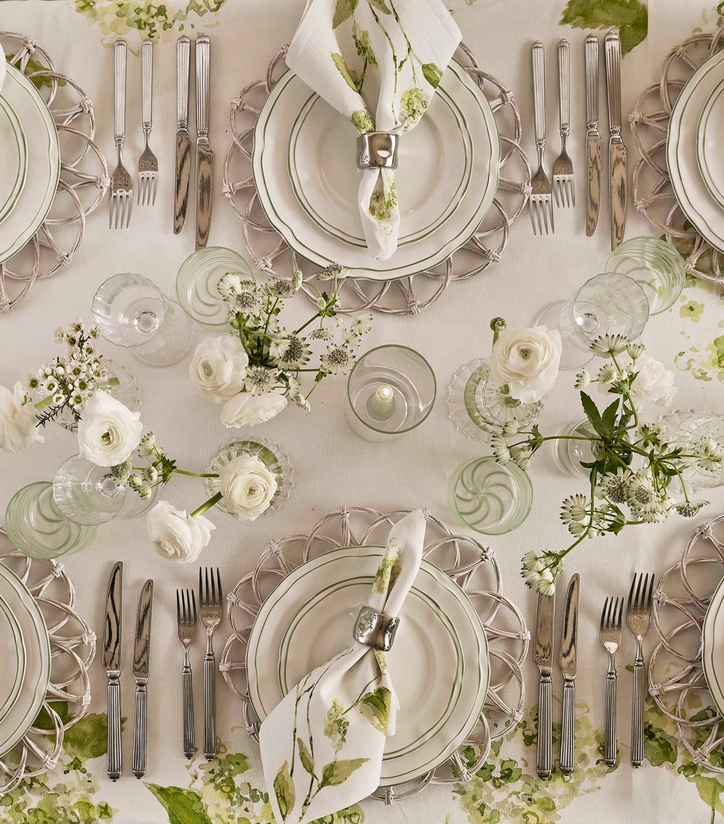 x Mary-Clare The Hydrangea Tablecloth (235cm x 335cm) WHITE/ GREEN Image 2