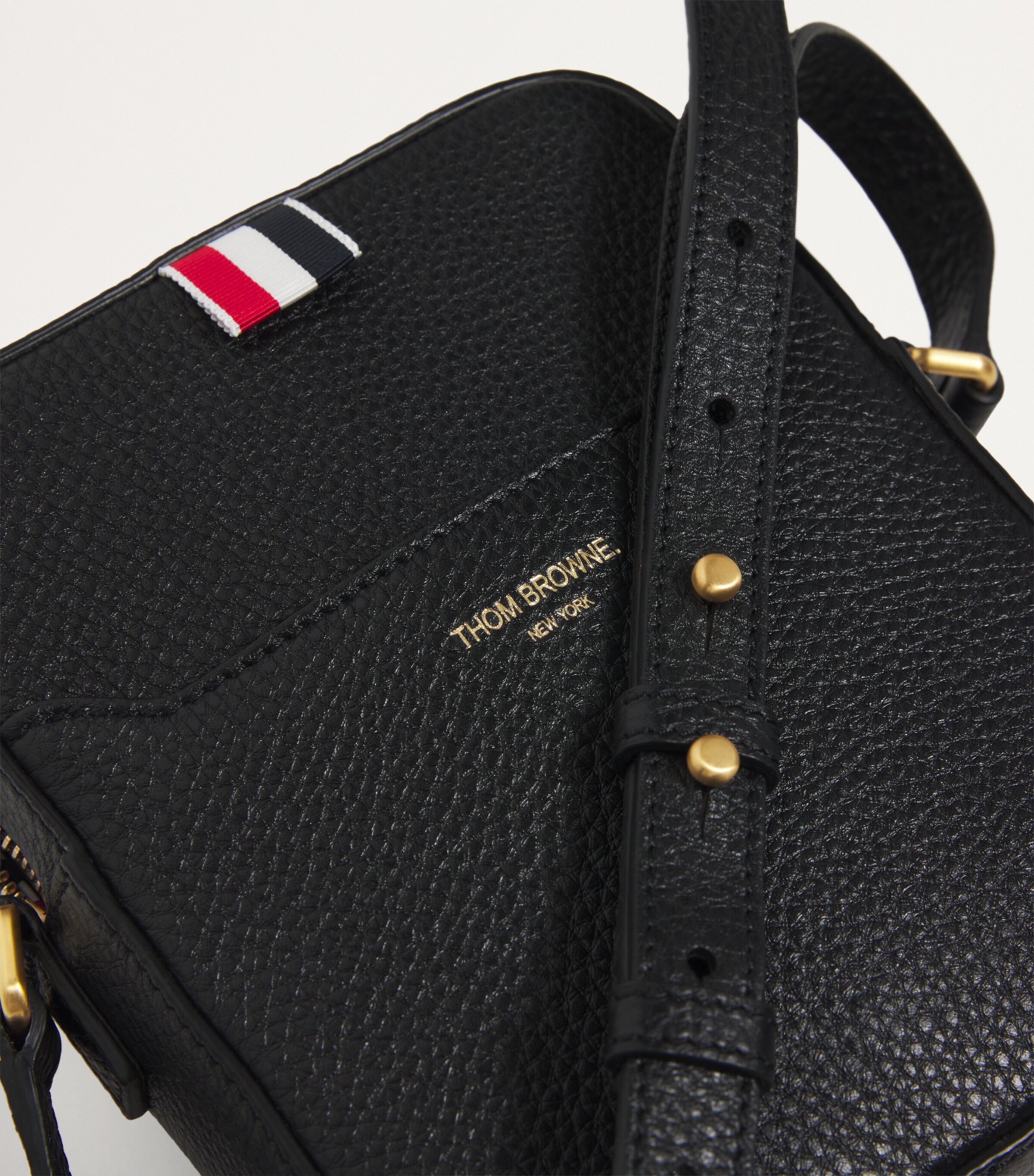 Thom Browne Black Vertical Camera Bag Harrods ES