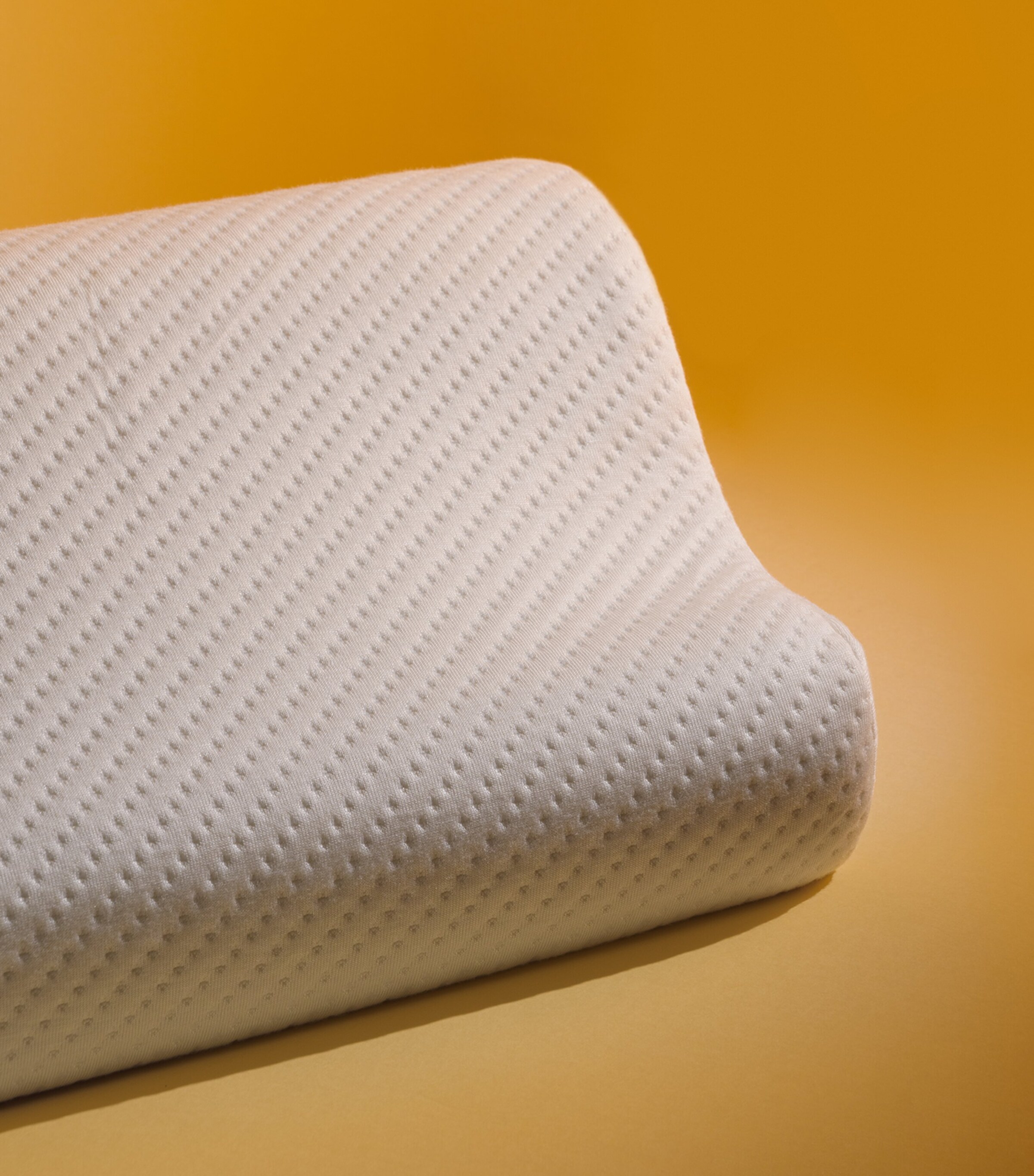 Memory Foam Ortho-Shape Pillow WHITE Image 3
