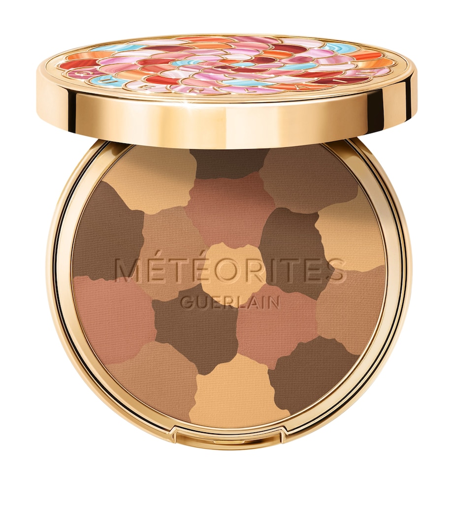 Guerlain Météorites Compact Mattifying and Setting Pressed Powder Amber Image 1