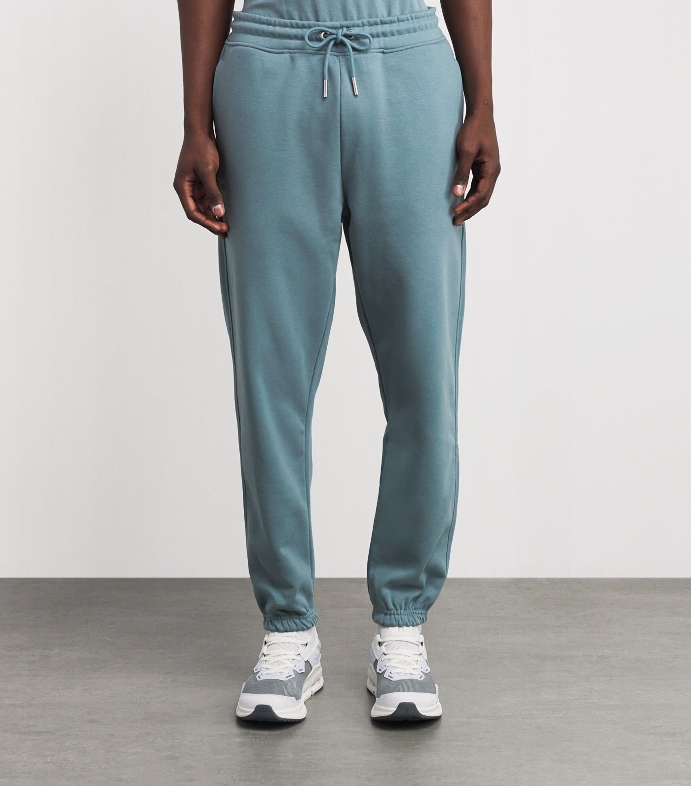 On Mens Cotton-Blend Club Collective Sweatpants Tide Image 4