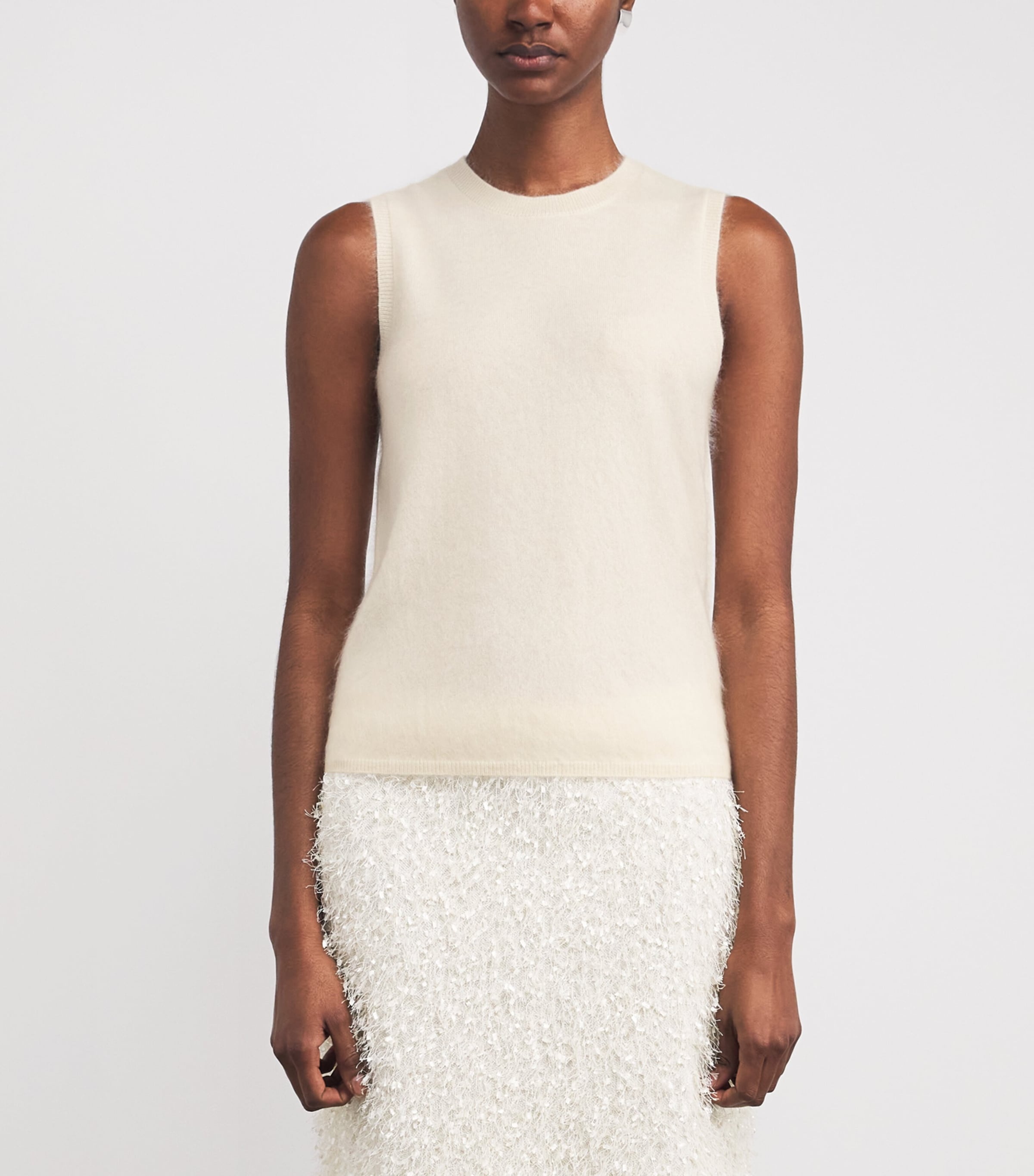 Brushed Cashmere Sweater Vest C05-IVORY Image 3