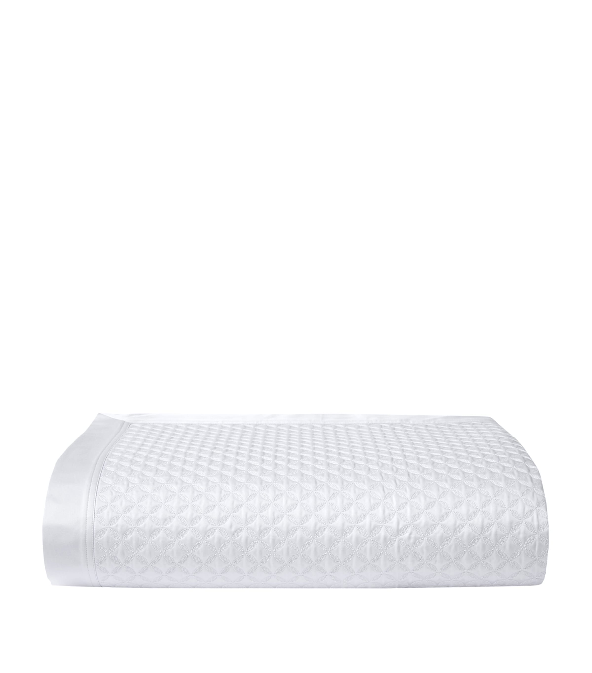 Yves Delorme Couture Cotton Adagio Emperor Bedspread (300cm x 260cm) | Bedding | Bedspreads & Bed Throws | Designers | Yves Delorme