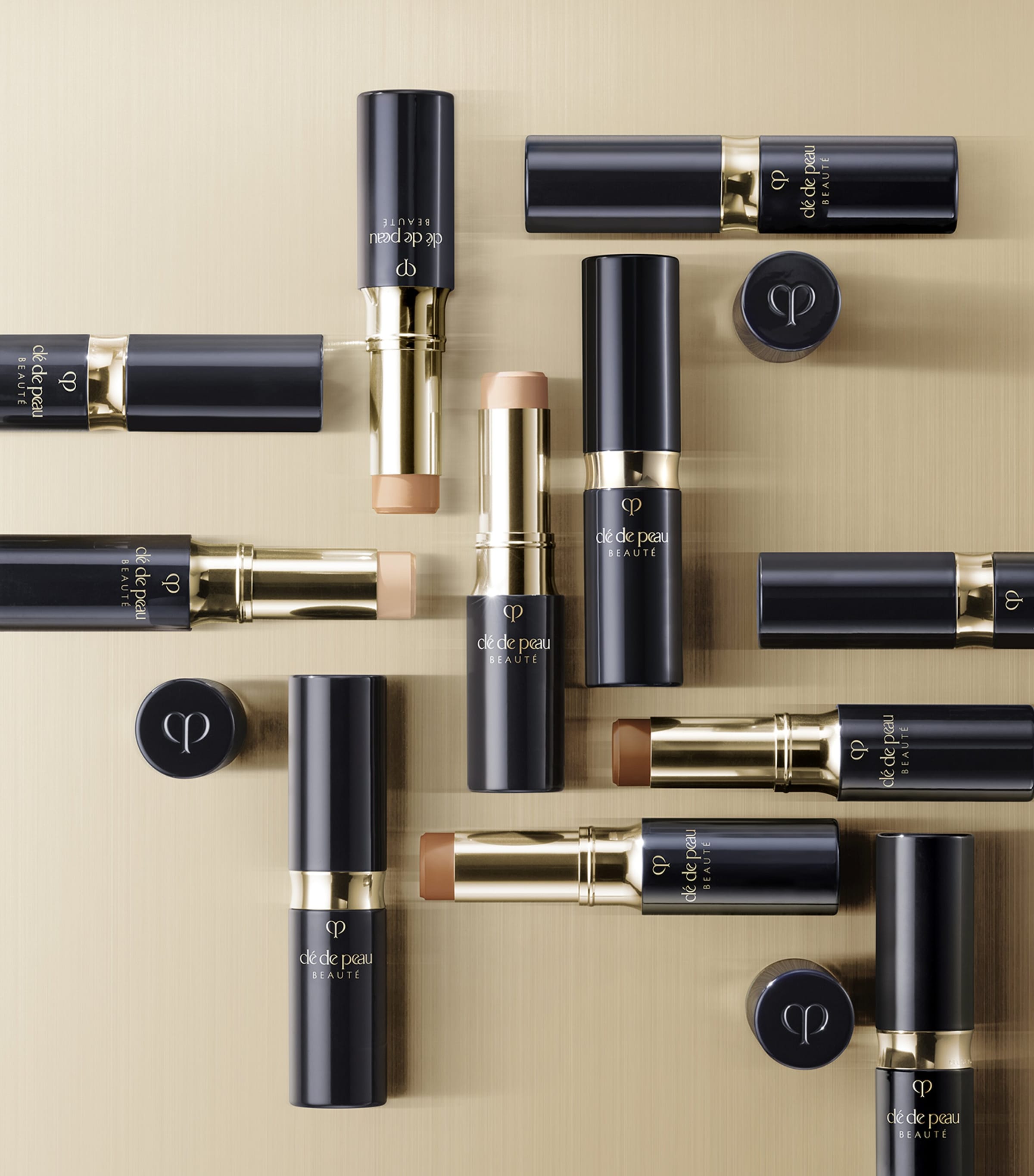 Clé de Peau Beauté Concealer Honey Image 4