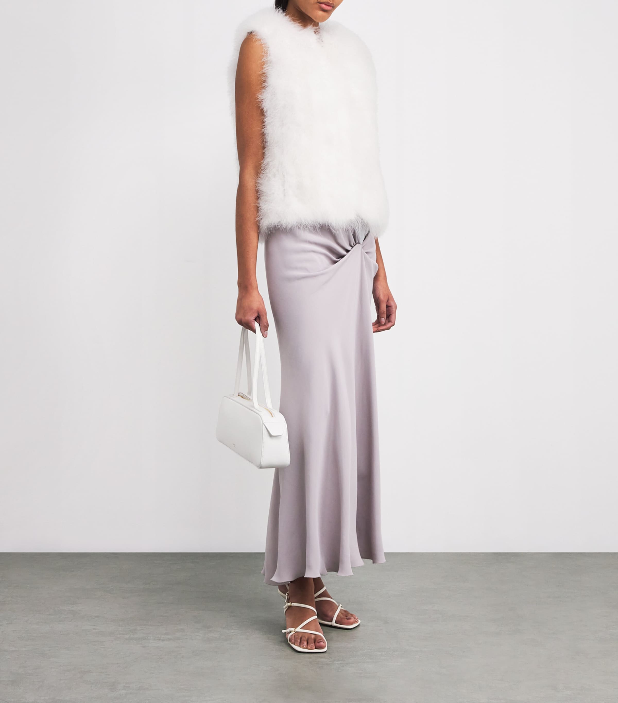 Feather Gilet A1006 Image 2