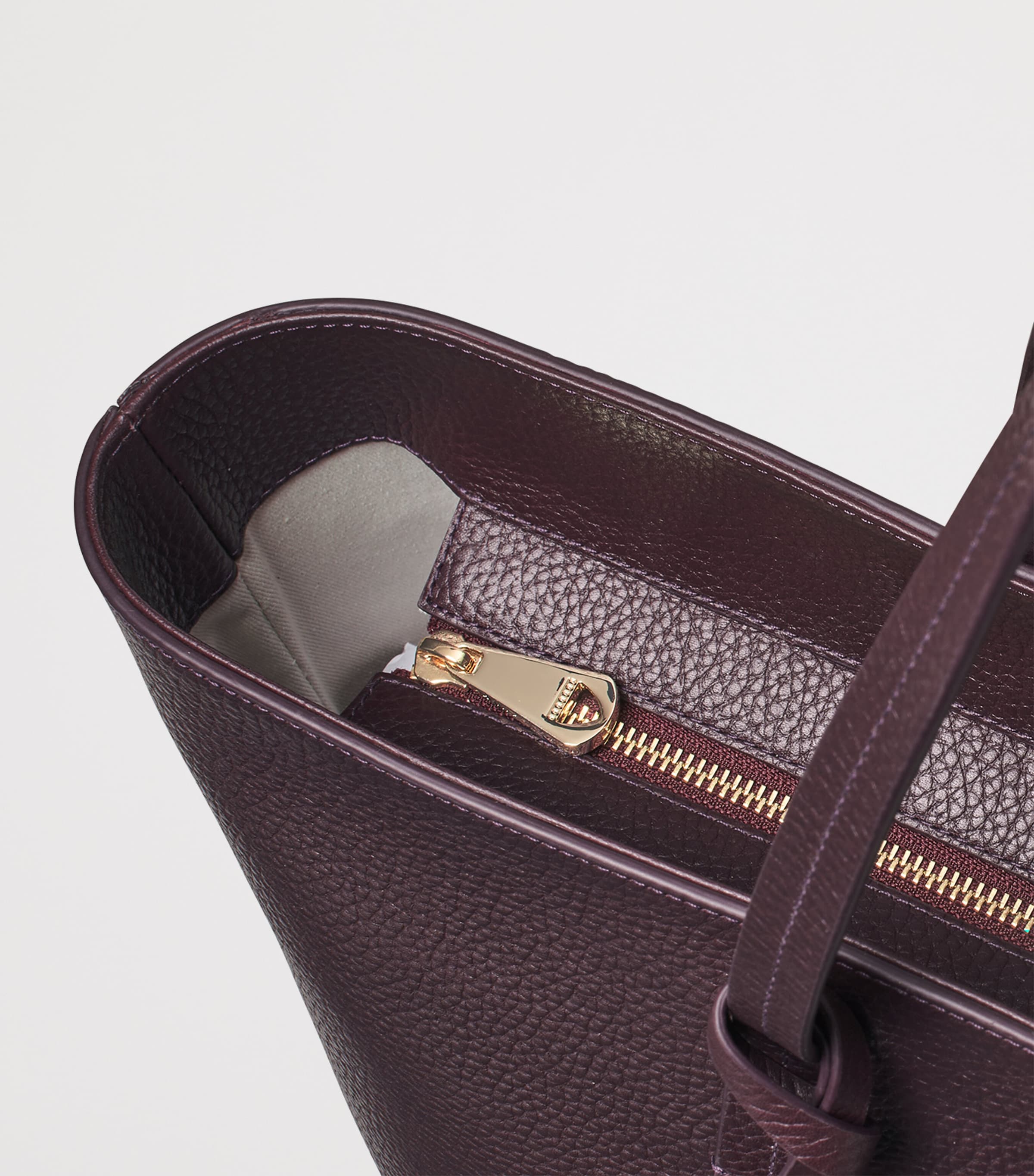 Aspinal Of London Leather East West Tote Bag Fig Image 4