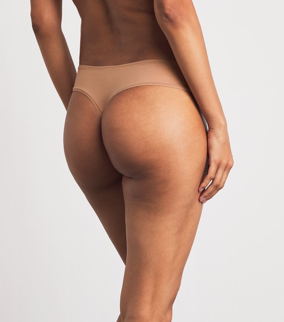 Skims Womens Fits Everybody Thong Sienna Image 3