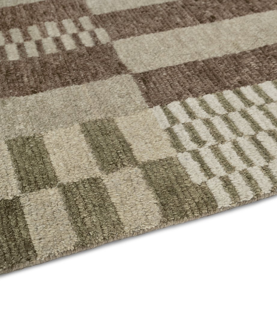 The Rug Company x Paul Smith Stil Rug (2.74m x 1.83m) Green Image 3