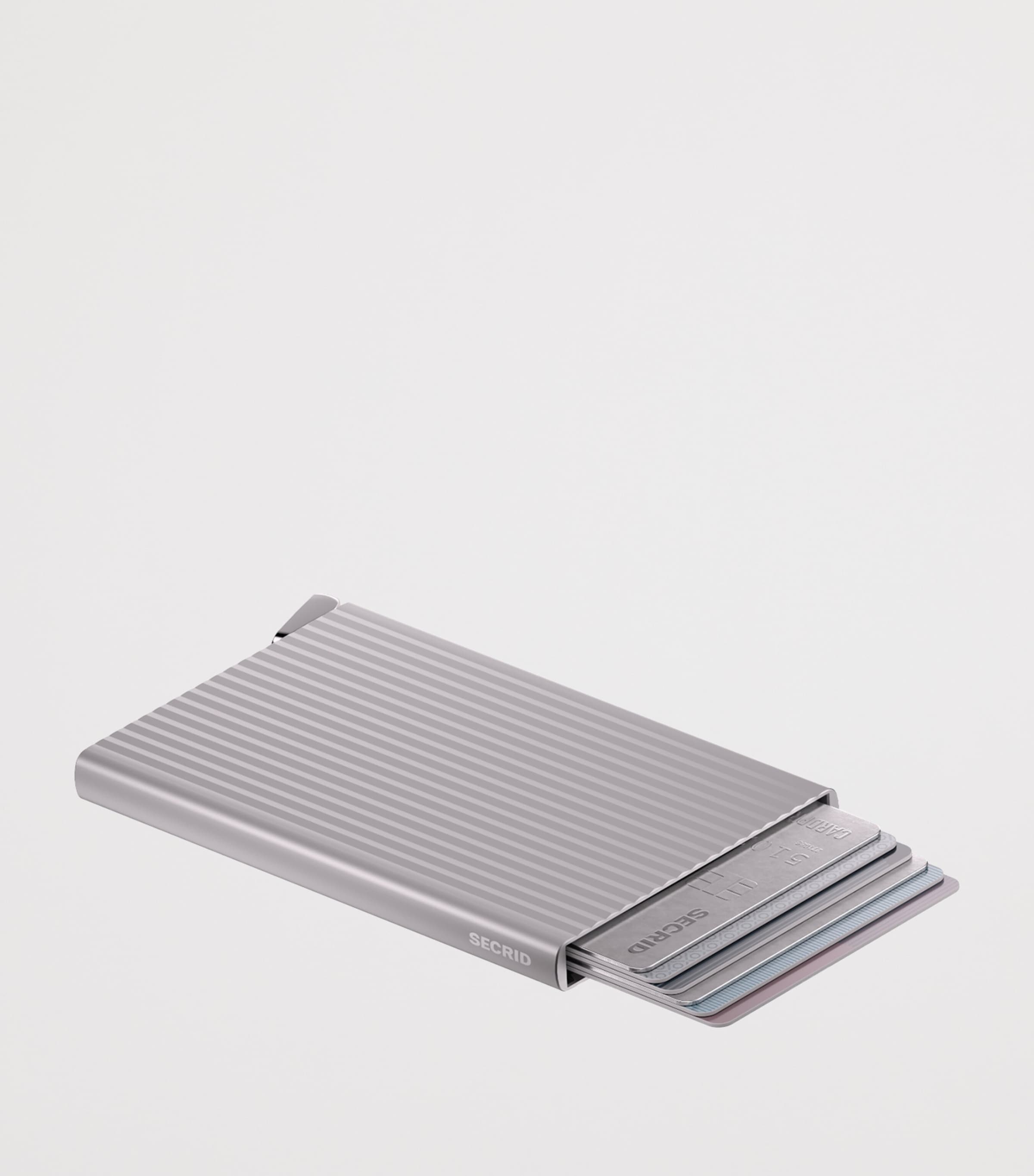 Fluted Aluminium Cardprotector SILVER Image 2