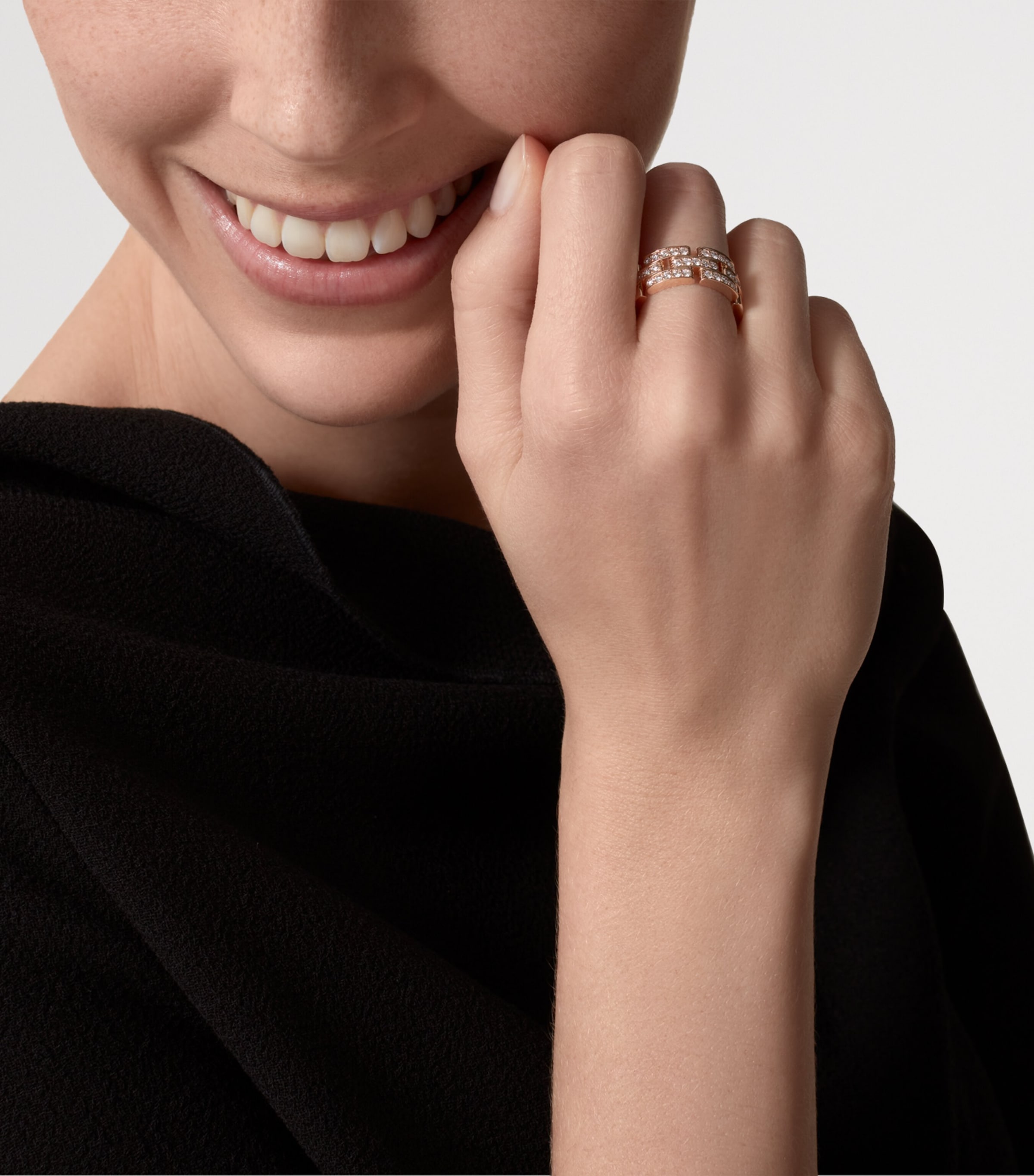 Cartier Yellow Gold and Diamond Maillon Panthère Ring Rose Gold Image 3