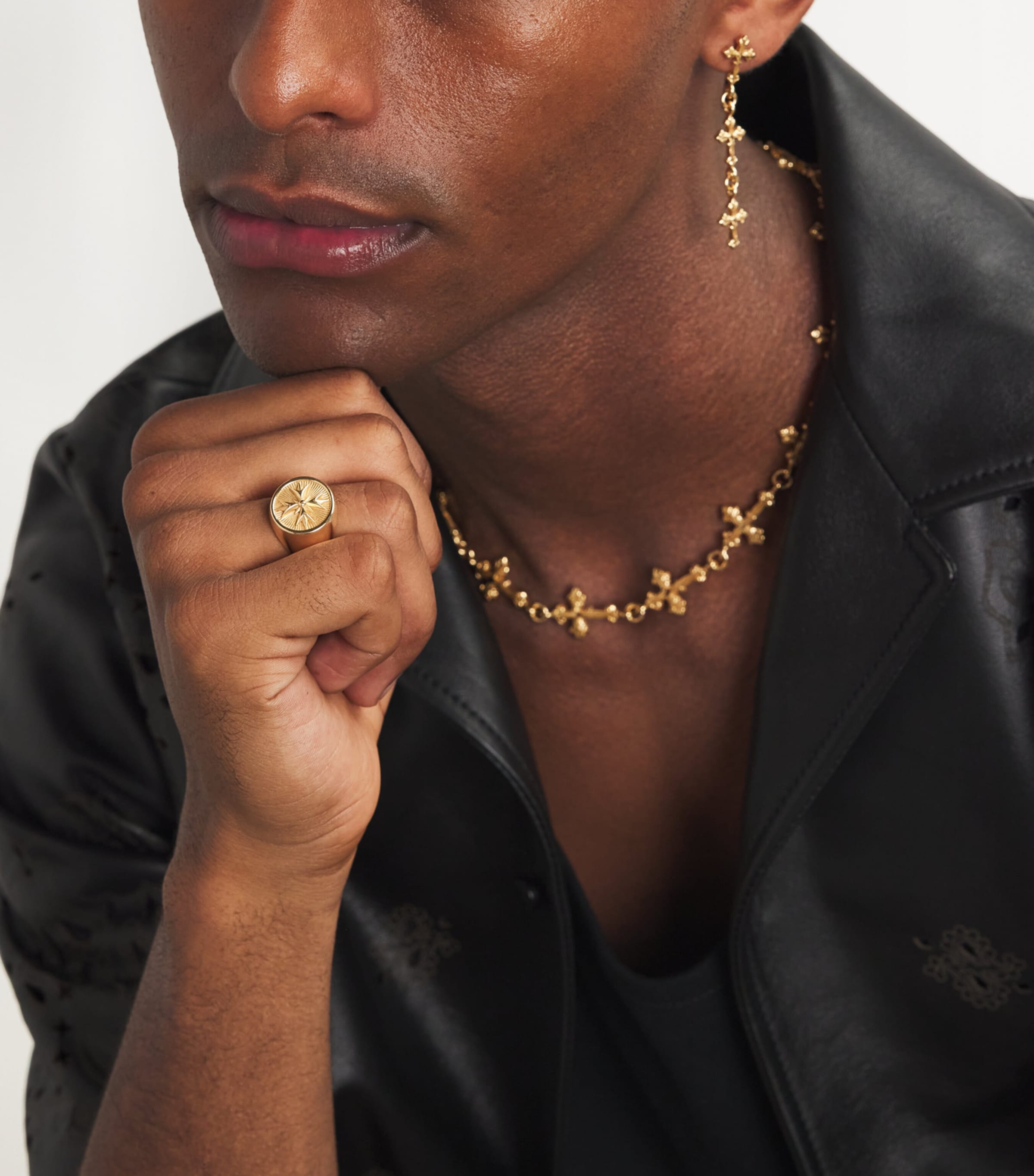 Emanuele Bicocchi Gold-Plated Crest Signet Ring | Harrods US