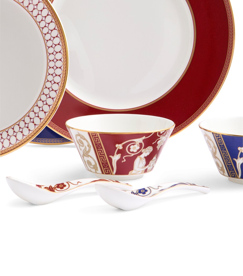Wedgwood 8-Piece Renaissance Dinnerware Set Image 3