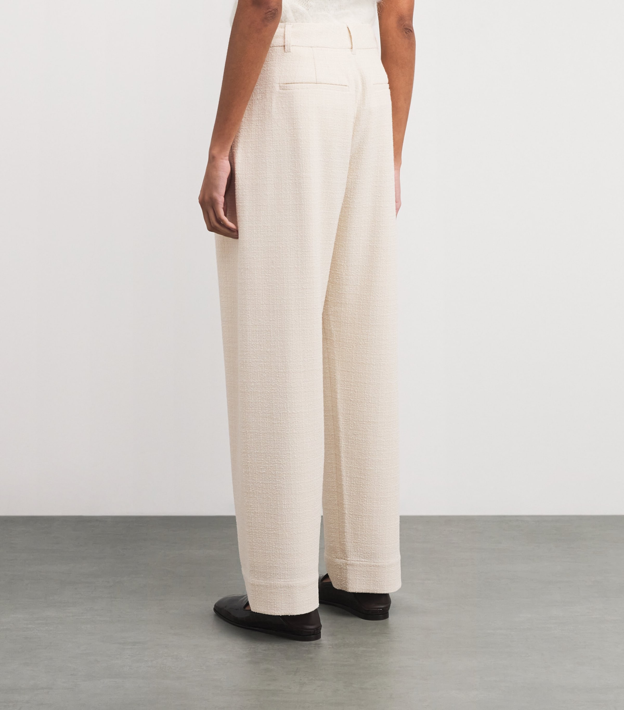 Bouclé Pleated Tapered Trousers IVORY Image 4