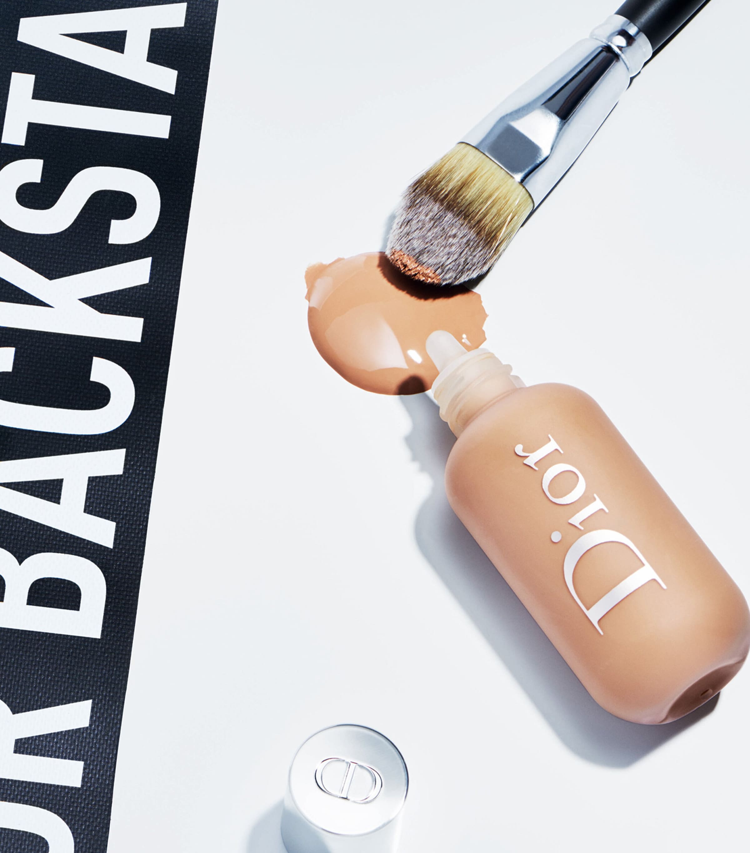 Full Coverage Foundation Brush N°12 NO COLOUR Image 2