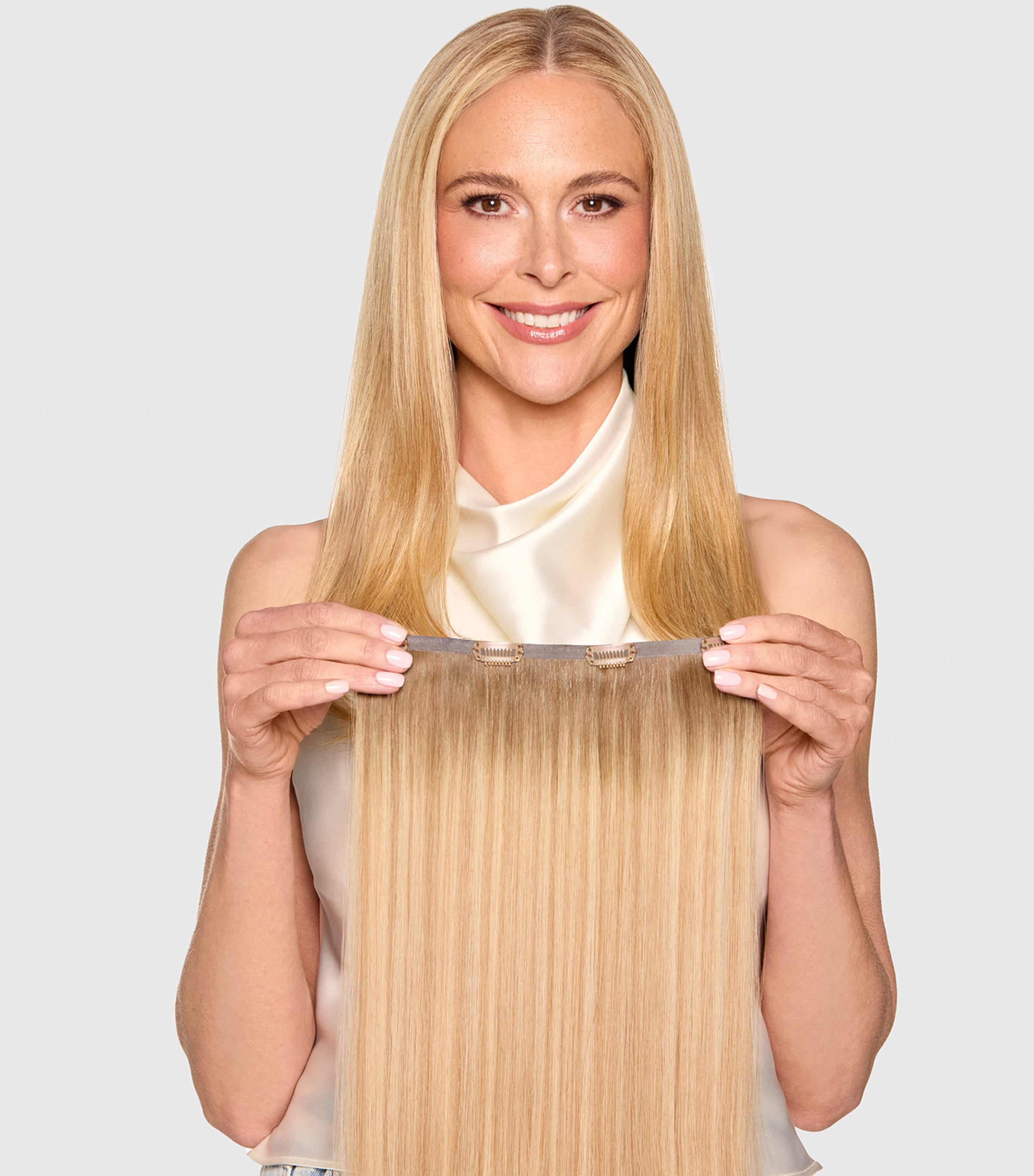 Beauty Works x Huda BARELY THERE Mix & Match Volumiser Clip-In Hair Extensions (20") DESERT DUNE Image 4