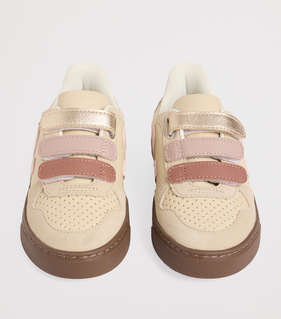 x Veja Leather V-90 Sneakers ROSE FANE Image 3
