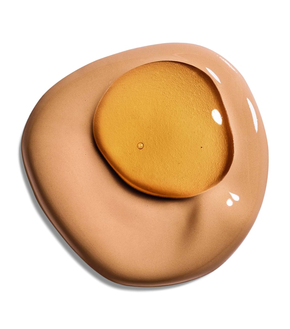 Clarins Double Serum Foundation Image 4