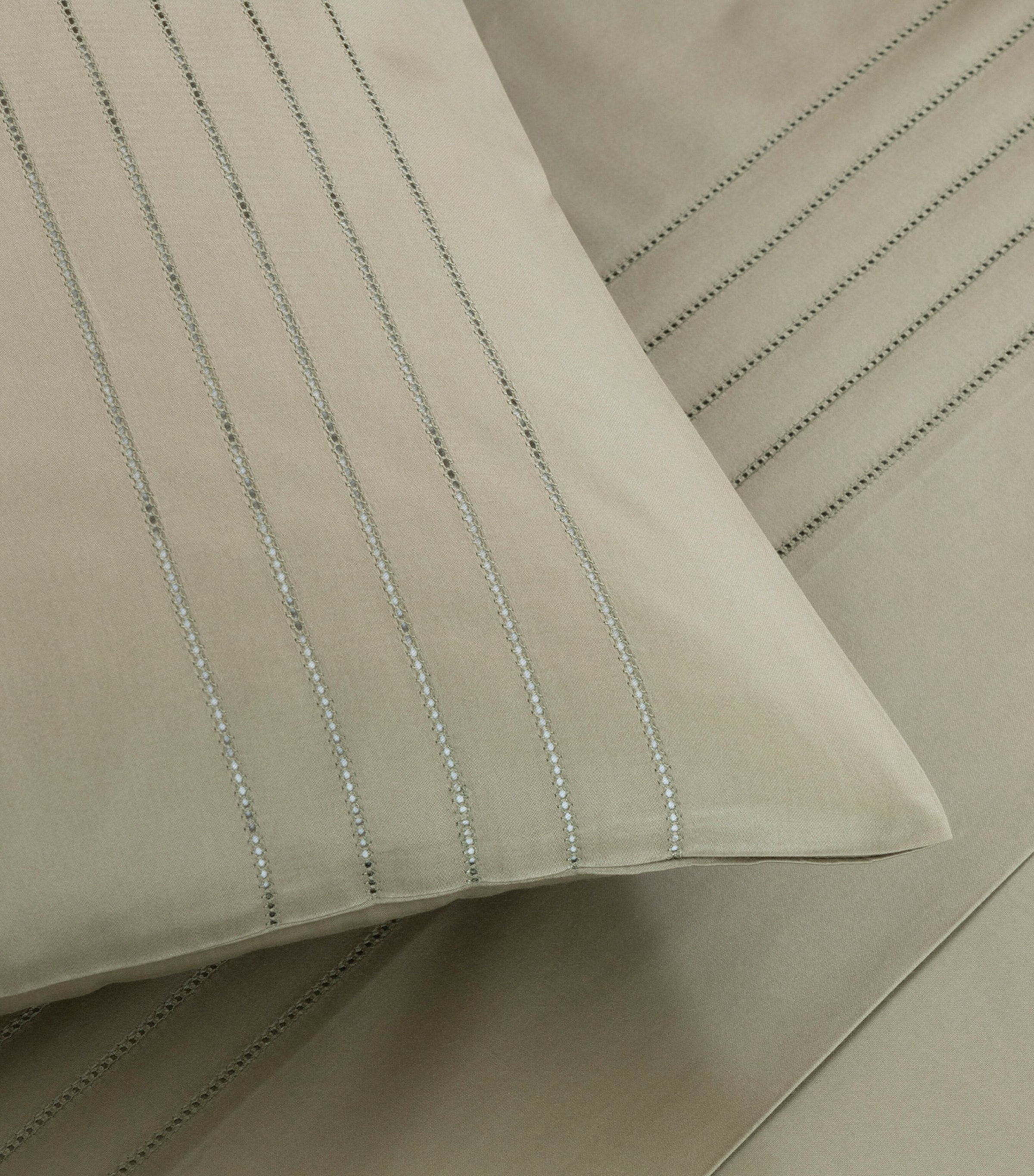 Lush Ajour Super King Oxford Duvet Cover 6419 - TRANQUIL GREE Image 6