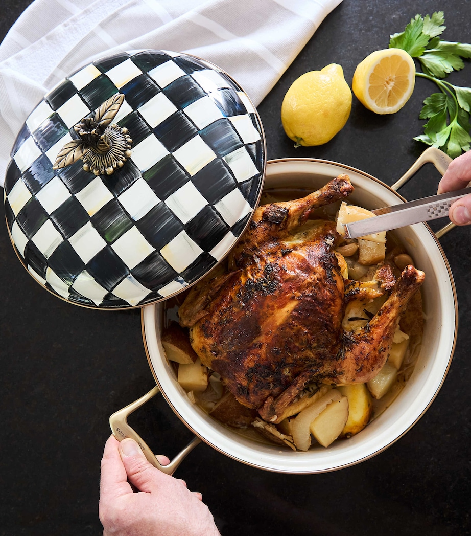 Courtly Check Casserole Dish (30.5cm) BLACK Image 6