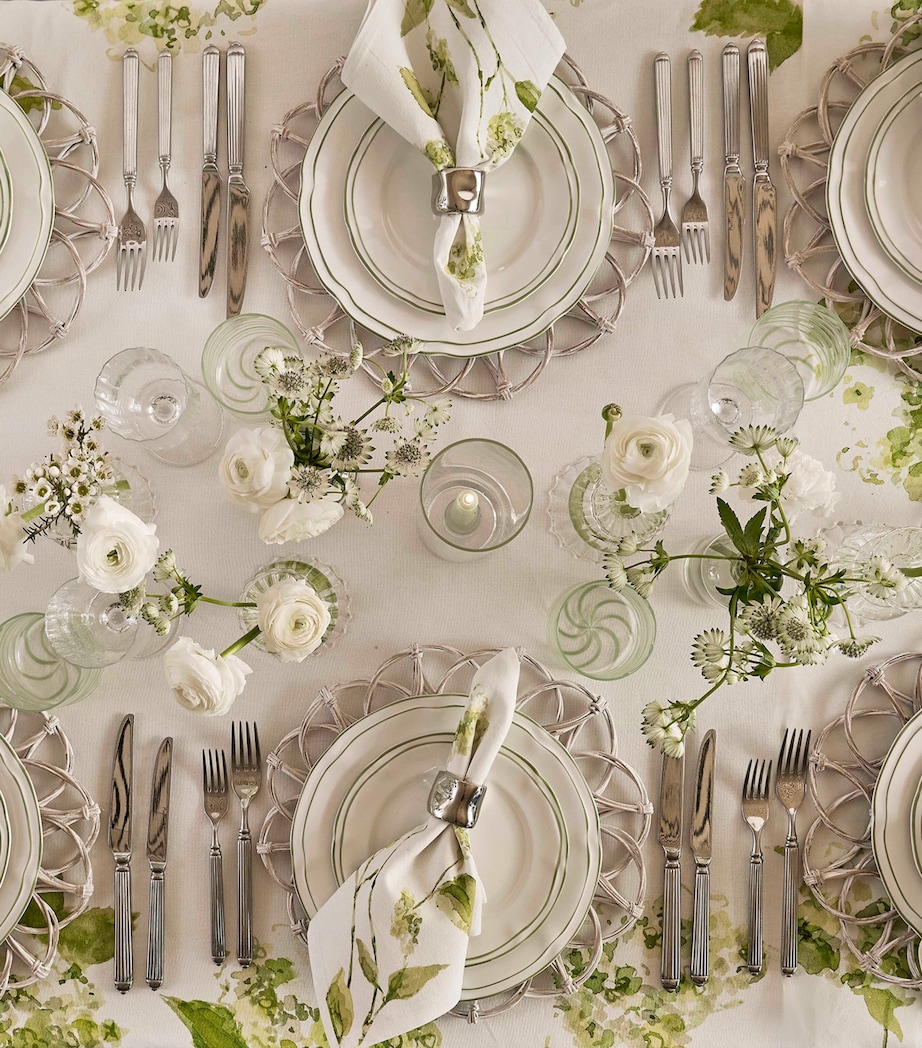 Set of 4 Mary-Clare The Hydrangea Napkins (50cm x 50cm) WHITE/ GREEN Image 2