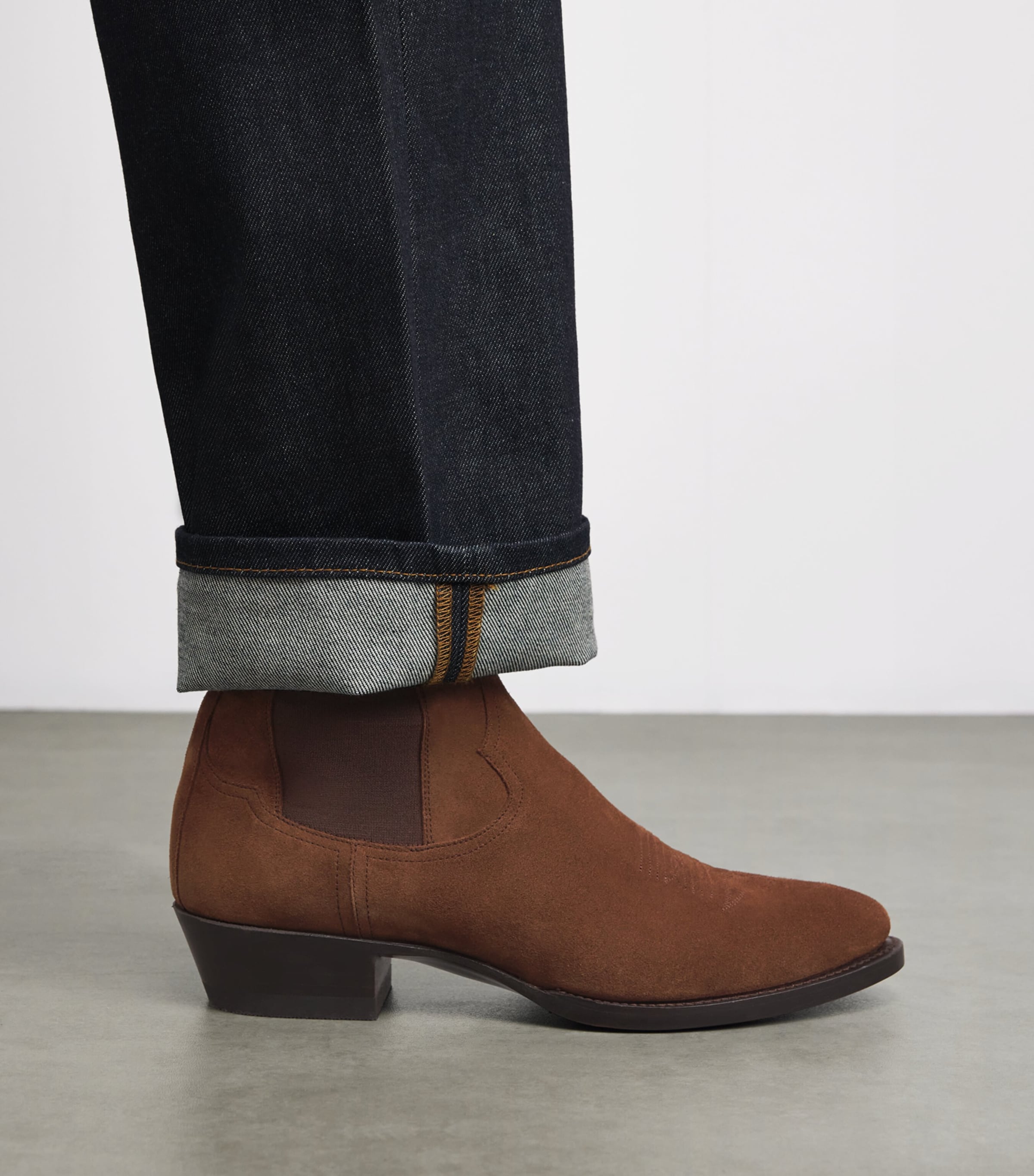 Suede Western Chelsea Boots BROWN Image 2