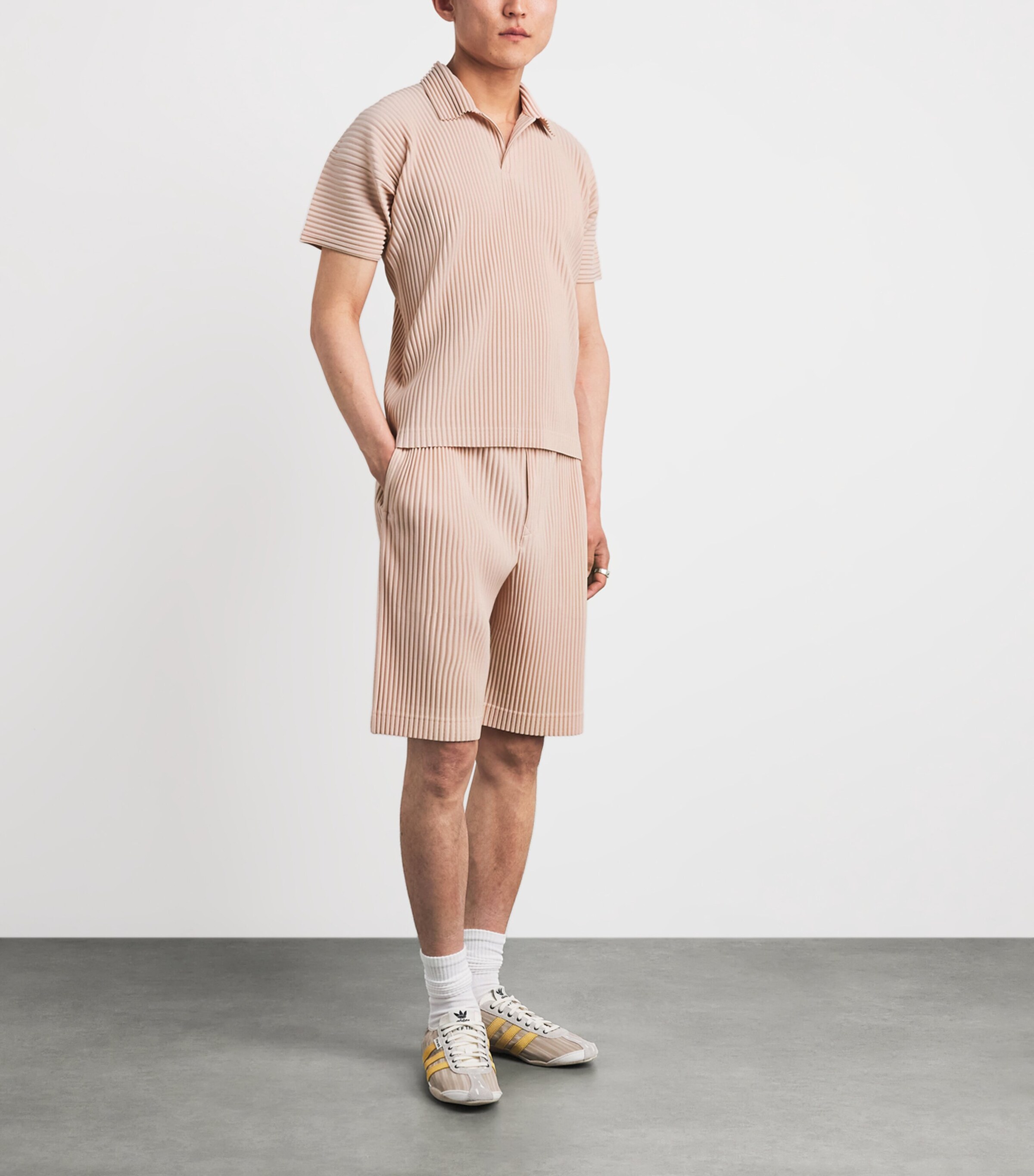 Homme Plissé Issey Miyake Mens Pleated Shorts Natural Wine Red Image 2