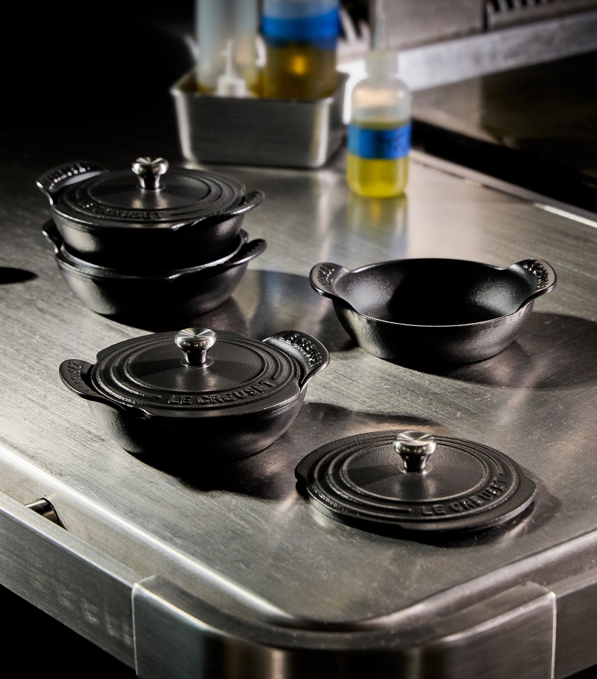 Set of 4 Cast Iron Gourmand Mini Braisers with Lids (13cm) NO COLOUR Image 7