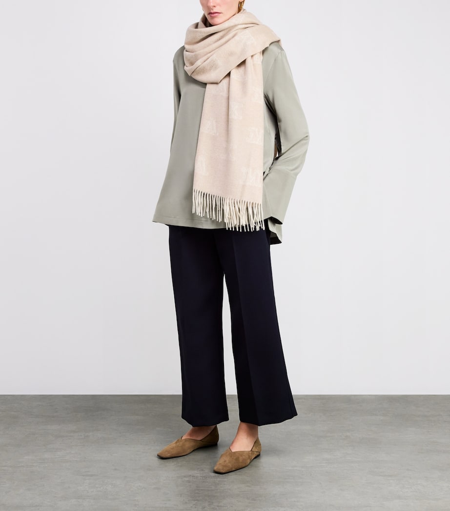 Cashmere Monogram Scarf BEIGE Image 3