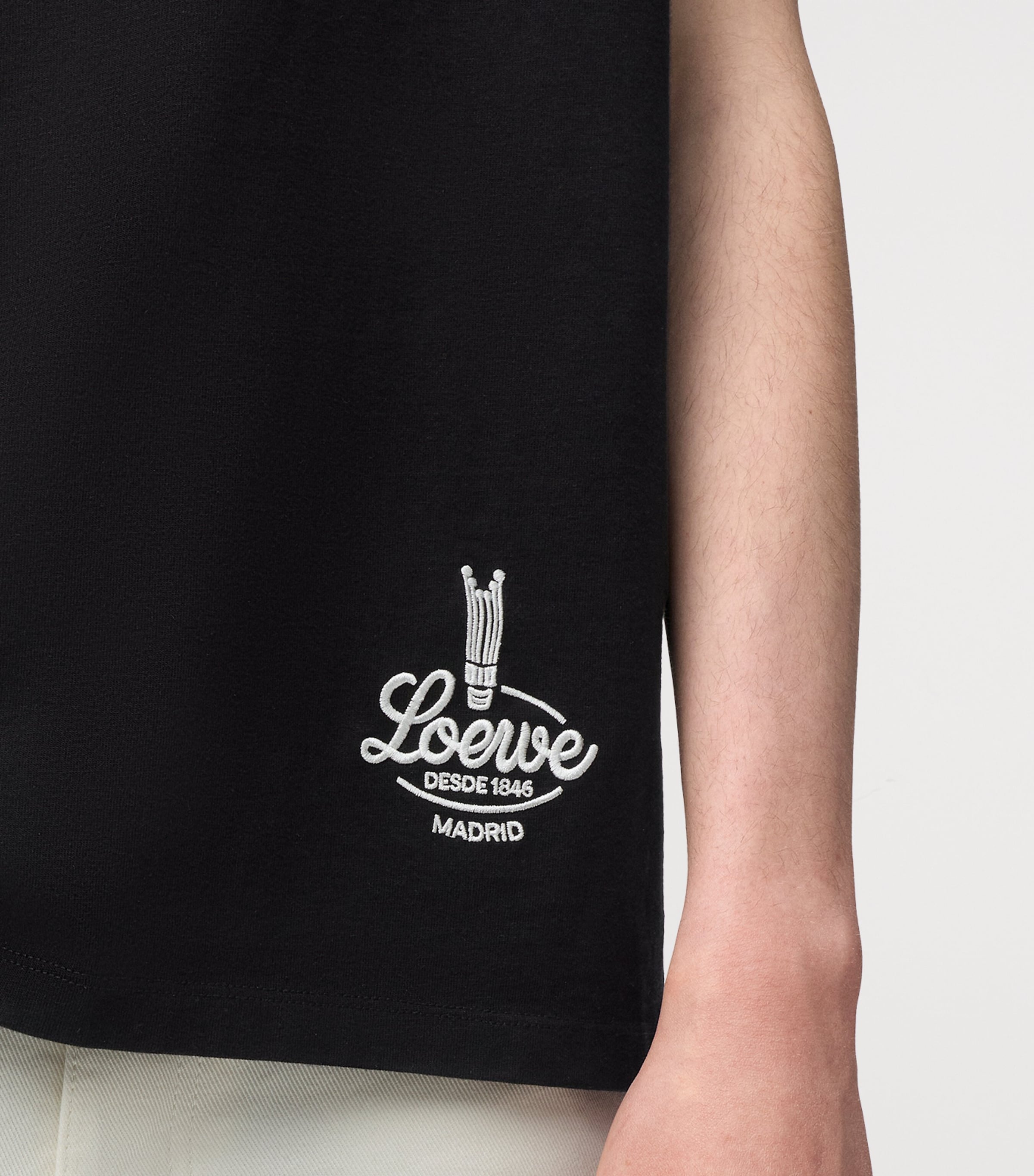 LOEWE Mens Cotton Relaxed Logo T-Shirt Black/white Image 5