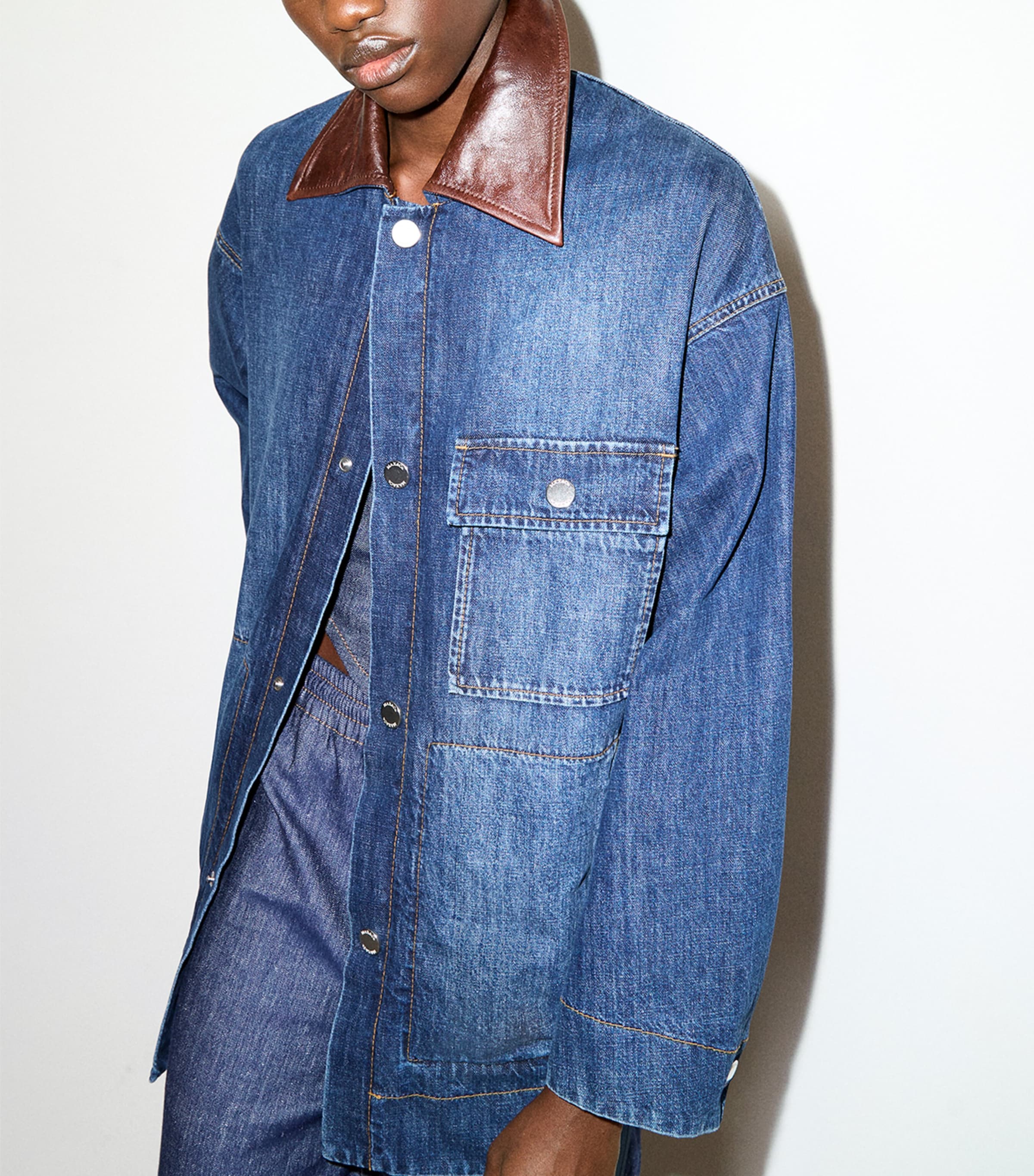 MAX&Co. Womens Contrast-Collar Denim Jacket Navy Image 4