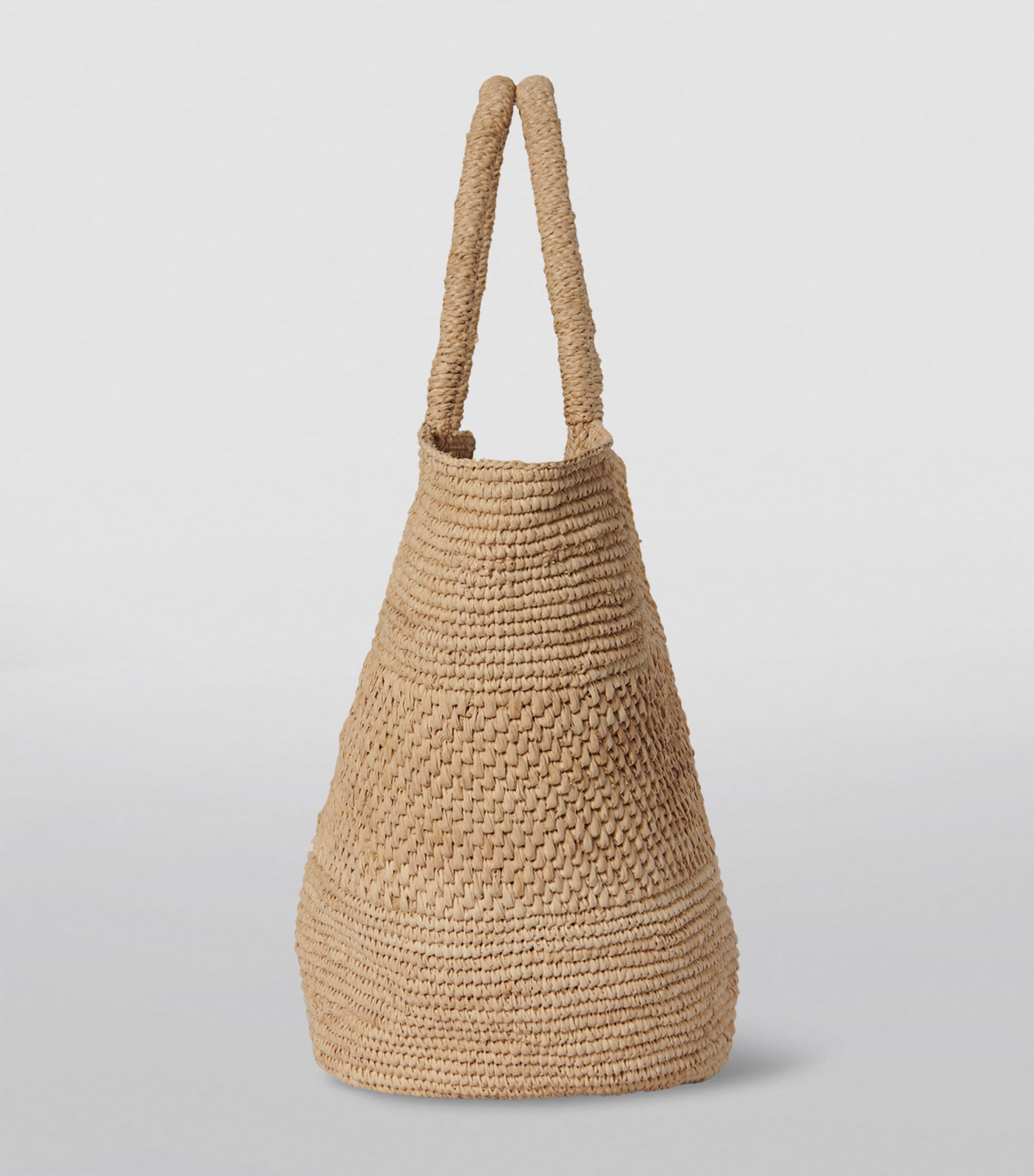 ザ・ロウ The Row Beige Raffia Emilie ベージュ The Row Beige Emilie Raffia Tote Bag | Harrods US
