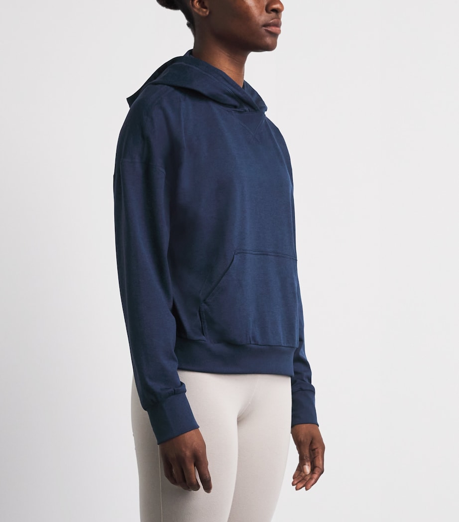 VUORI Womens Modern Halo Hoodie Blue Coast Heather Image 4