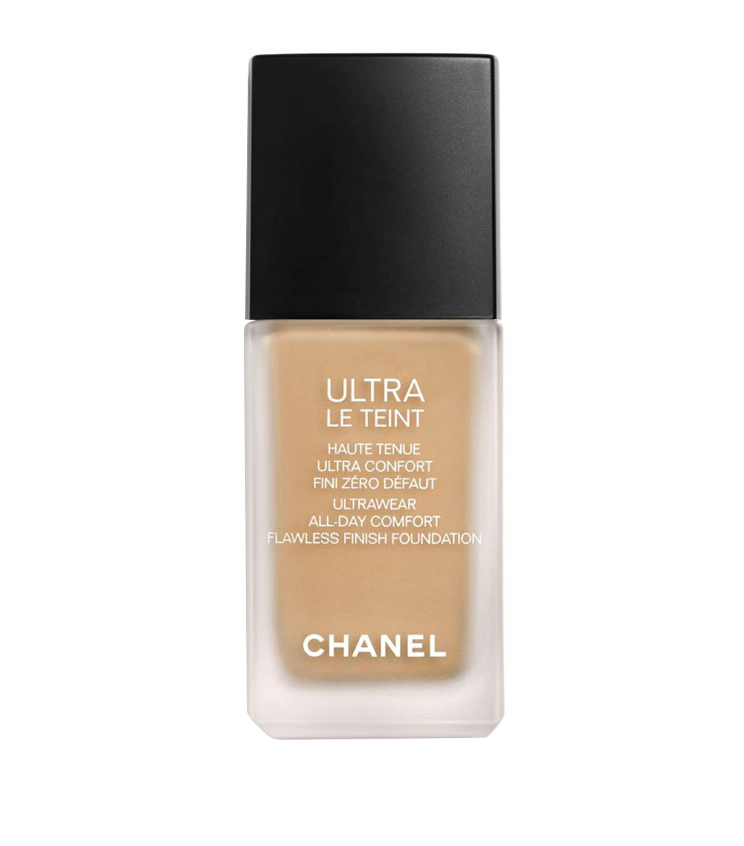 CHANEL ULTRA LE TEINT Ultrawear - All-Day Comfort - Flawless Finish Foundation (30ml) Image 1