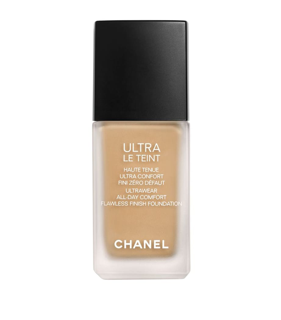 CHANEL ULTRA LE TEINT Ultrawear - All-Day Comfort - Flawless Finish Foundation (30ml) Image 1