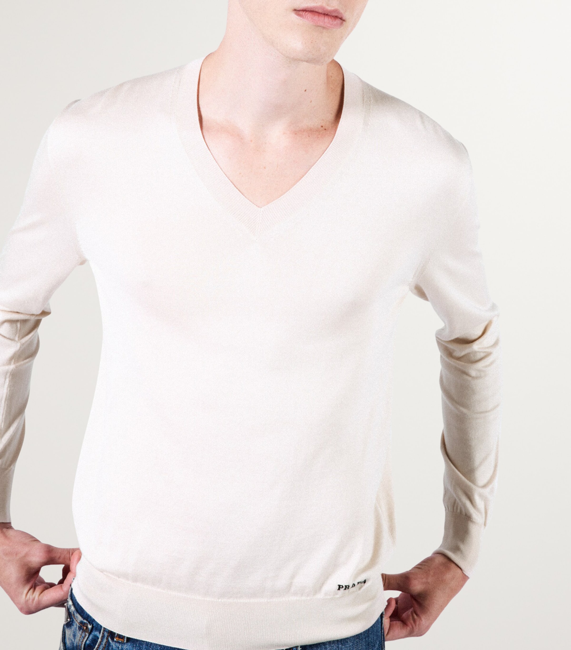 Silk V-Neck Sweater F0018 Image 5
