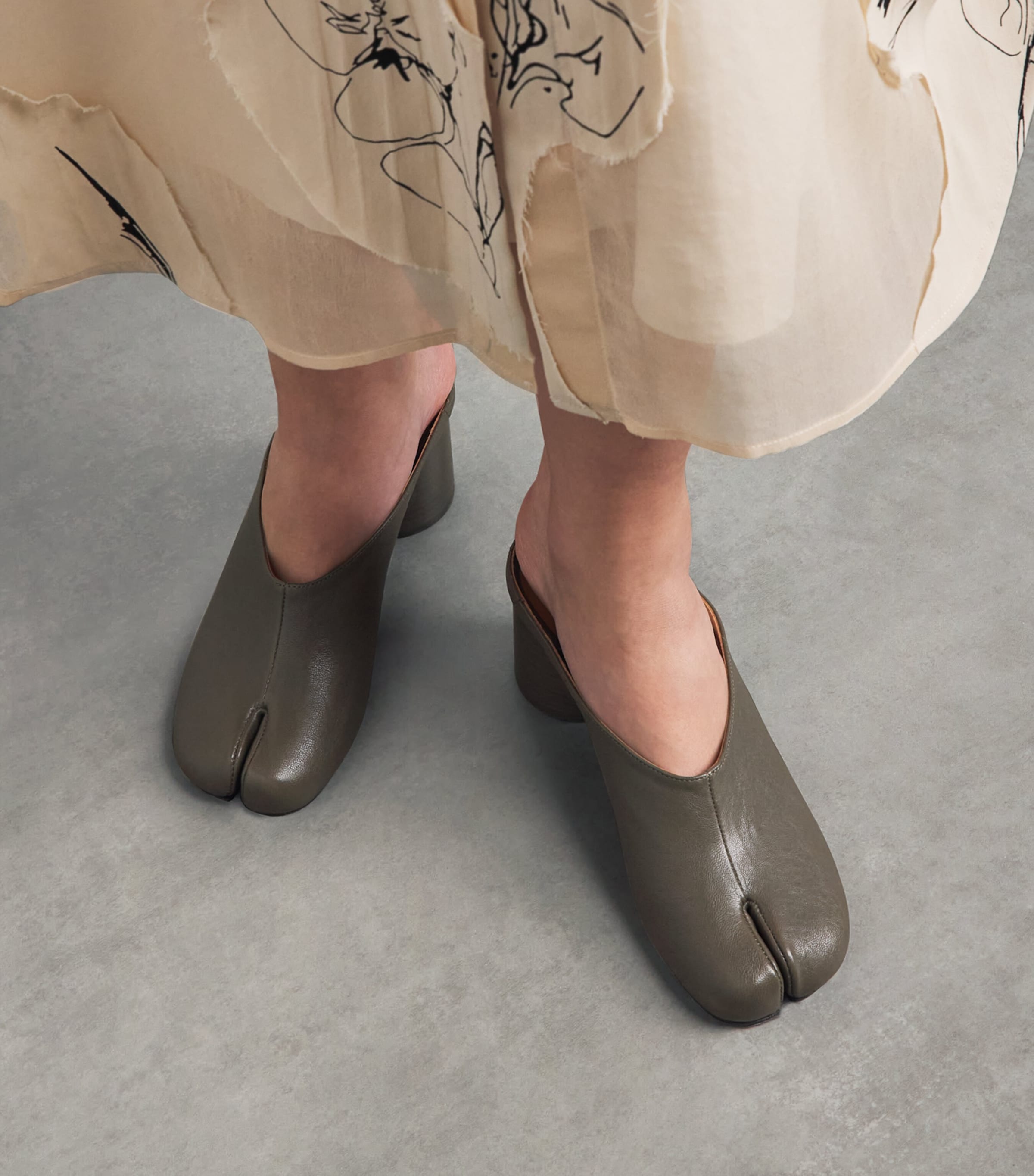 Maison Margiela Leather Tabi Heeled Mules 60 Mid Brown Image 2