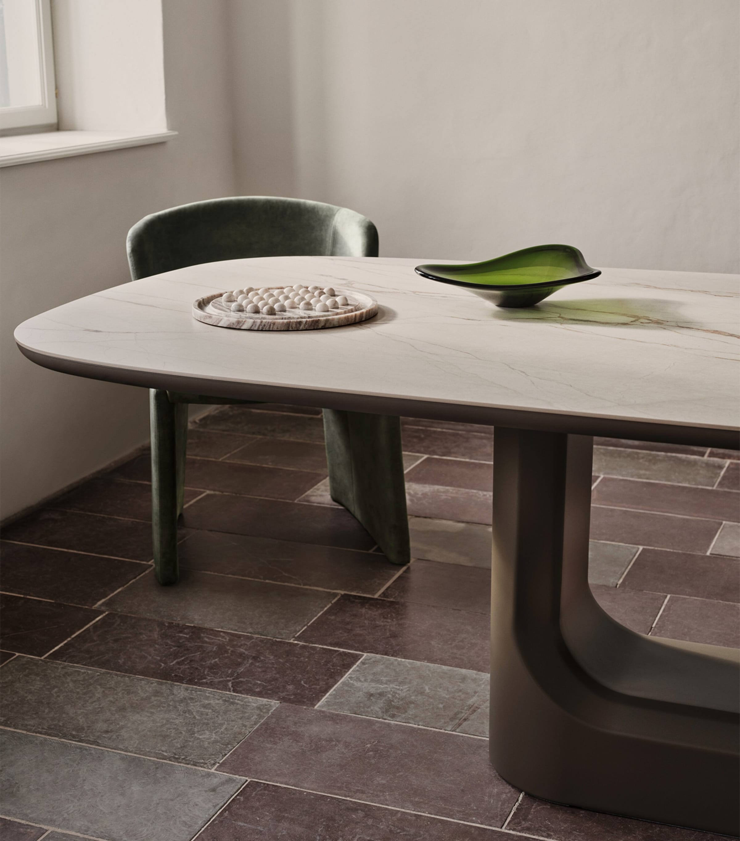 BoConcept Ceramic Volterra Dining Table White / Warm Beige Image 2