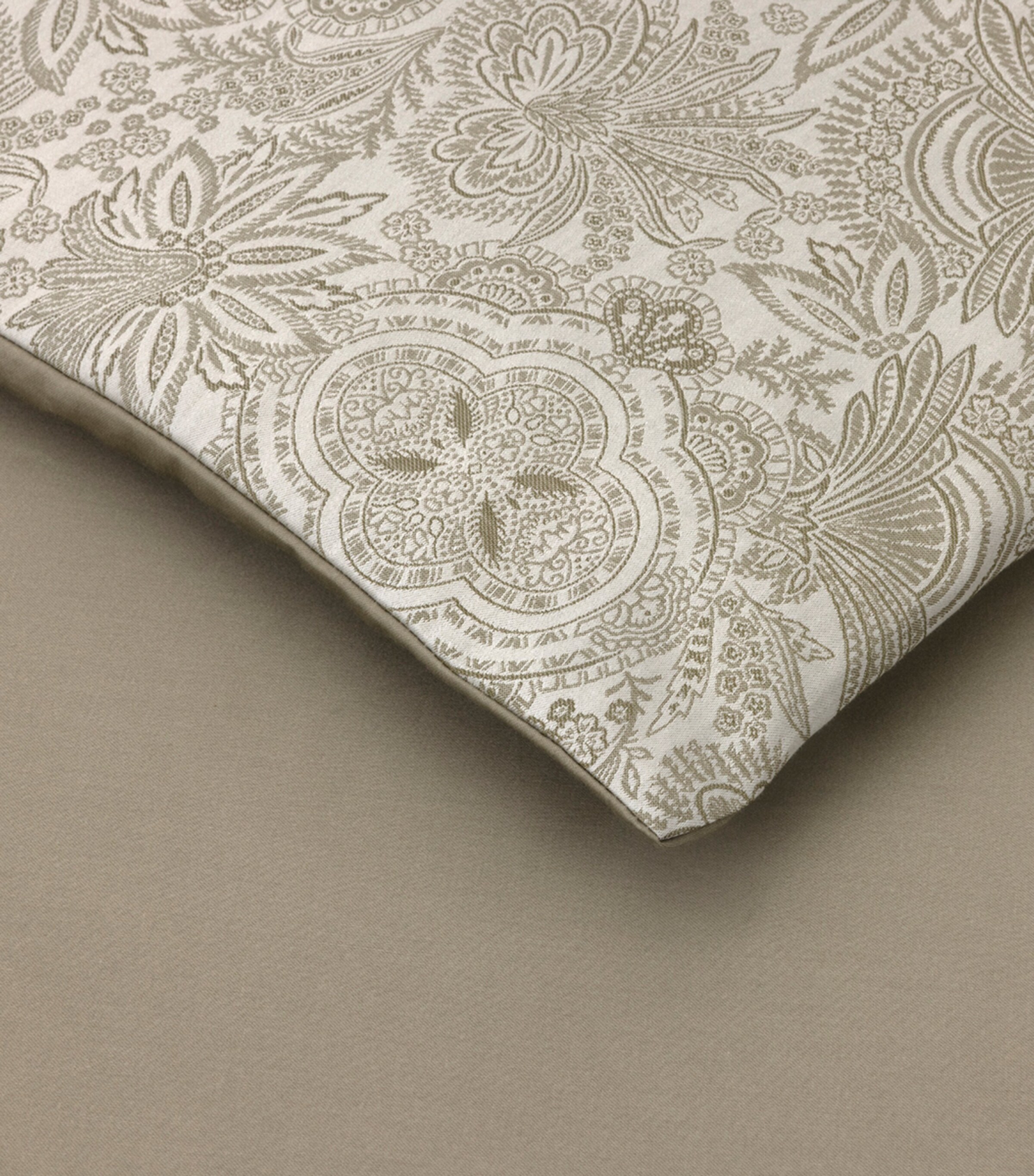 Yves Delorme Jacquard Patio Super King Duvet Cover (260cm x 220cm) Multicoloured Image 3