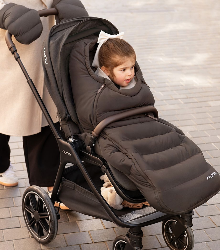 Nuna Winter Stroller Set with Footmuff and Gloves Chestnut Image 5