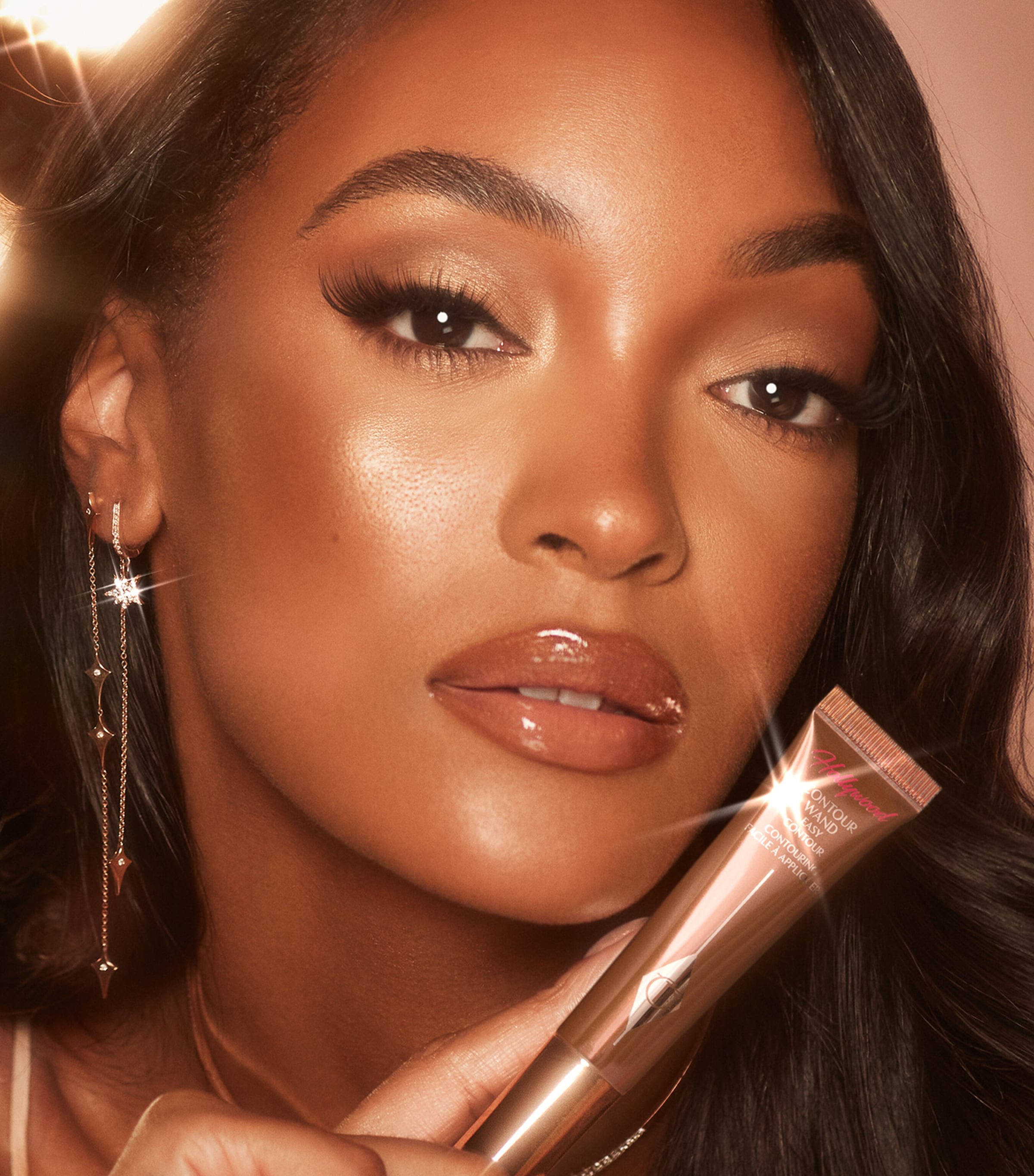 Charlotte Tilbury Hollywood Contour Wand | Make-up | Face | Contouring | Designers | Charlotte Tilbury Charlotte Tilbury Hollywood Contour Wand | Make-up | Face | Contouring | Designers | Charlotte Tilbury