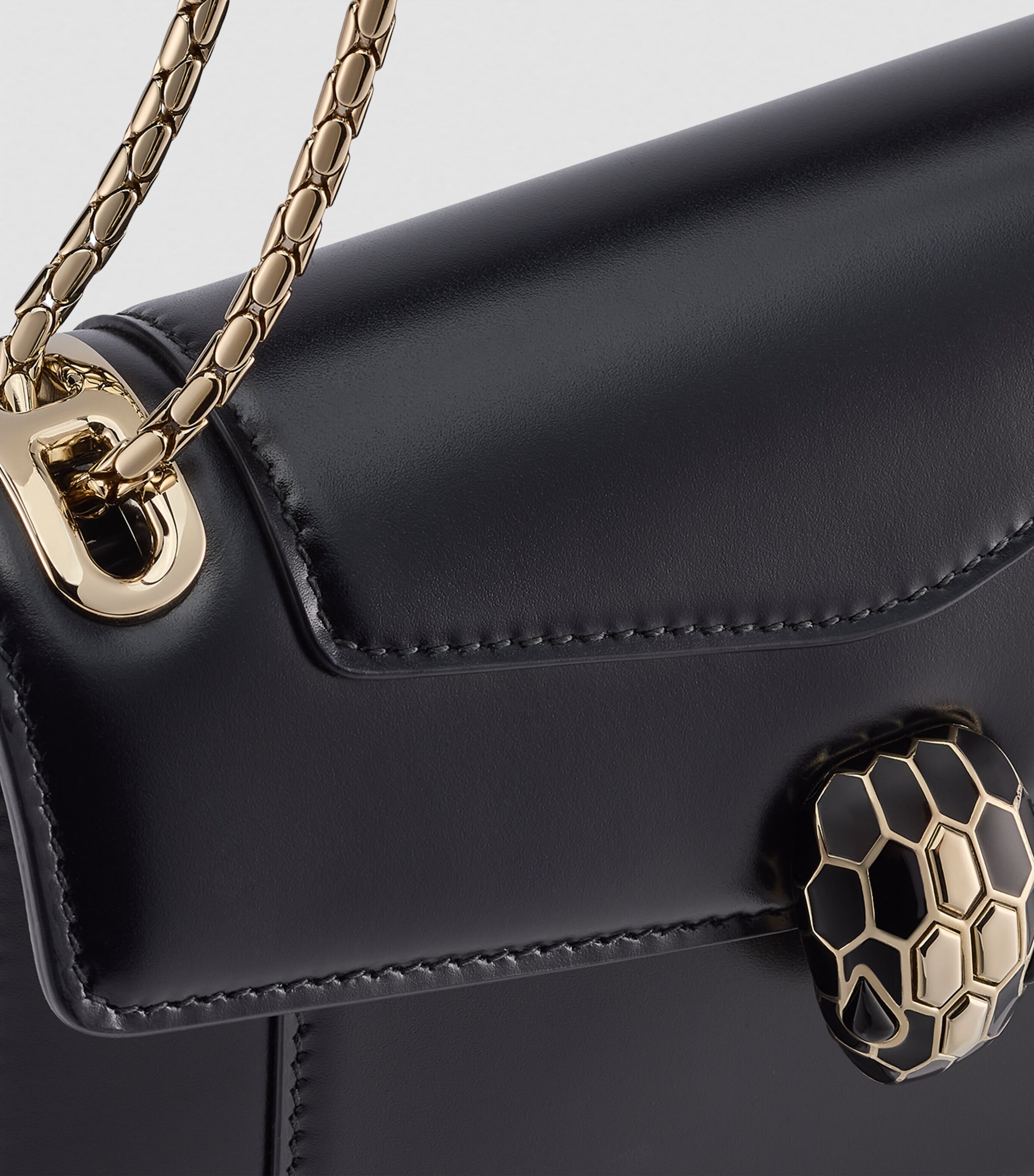 Leather Serpenti Forever Cross-Body Bag BLACK Image 5