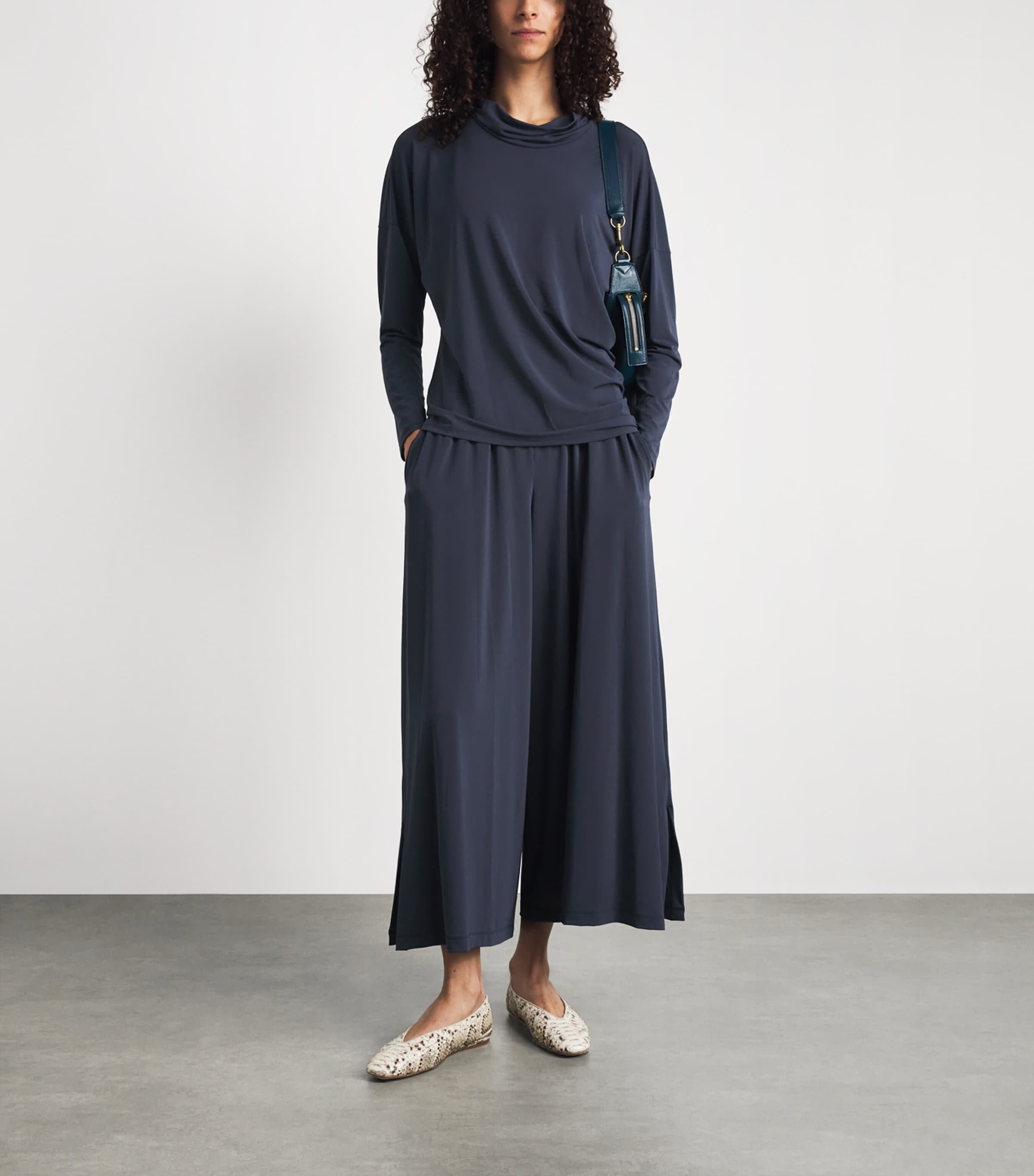 Issey Miyake Womens Drape Jersey Cropped Trousers Dark Navy Image 2