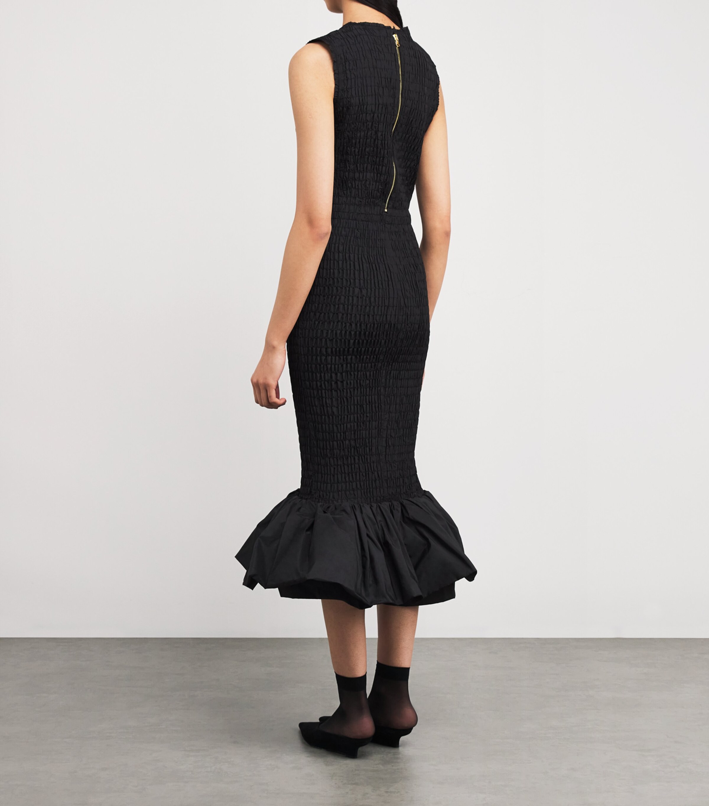 knee length dresses for ladies Smocked midi dress black | Trendy Dresses main image 1